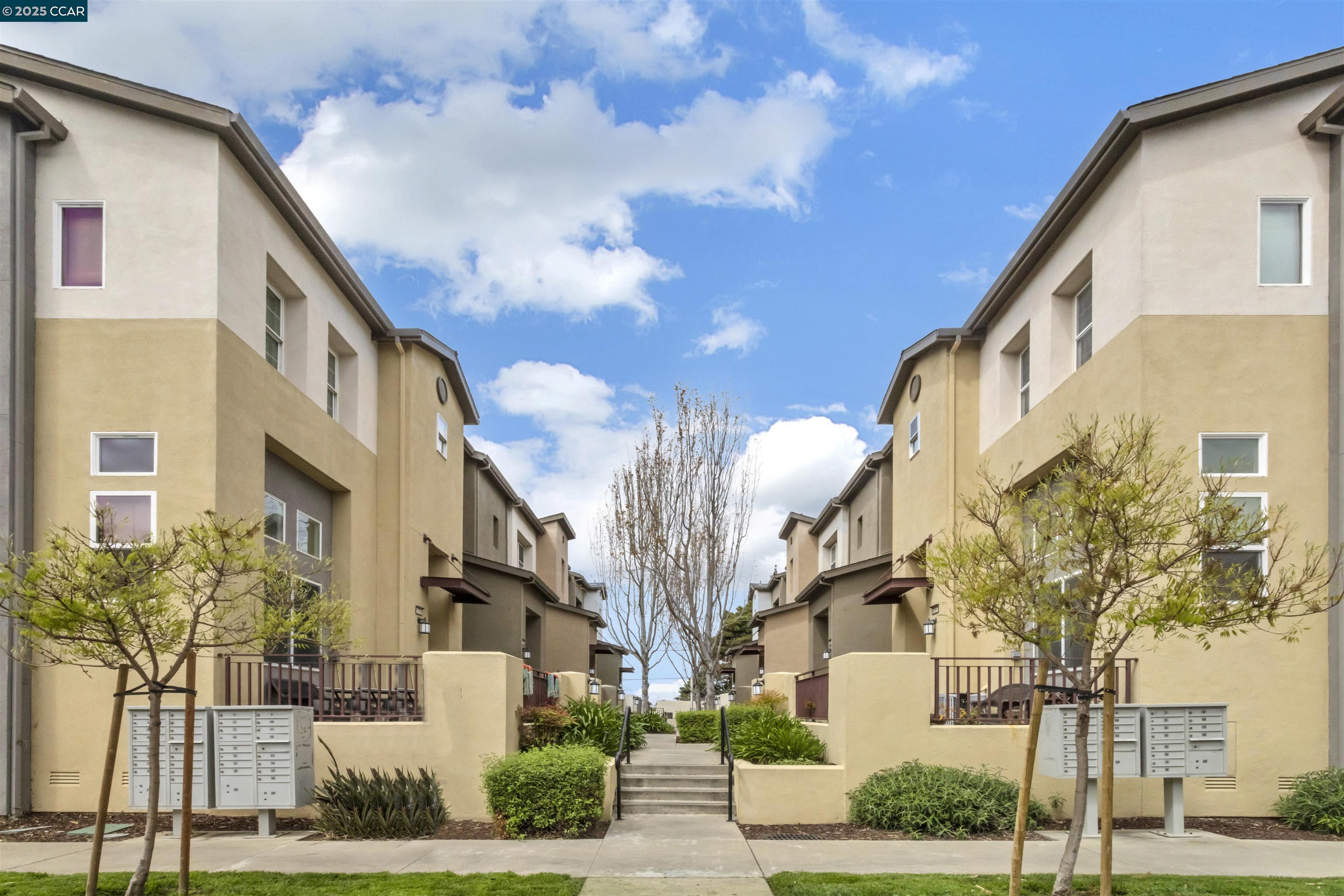Detail Gallery Image 36 of 41 For 2745 Holly St, San Pablo,  CA 94806 - 3 Beds | 2/1 Baths
