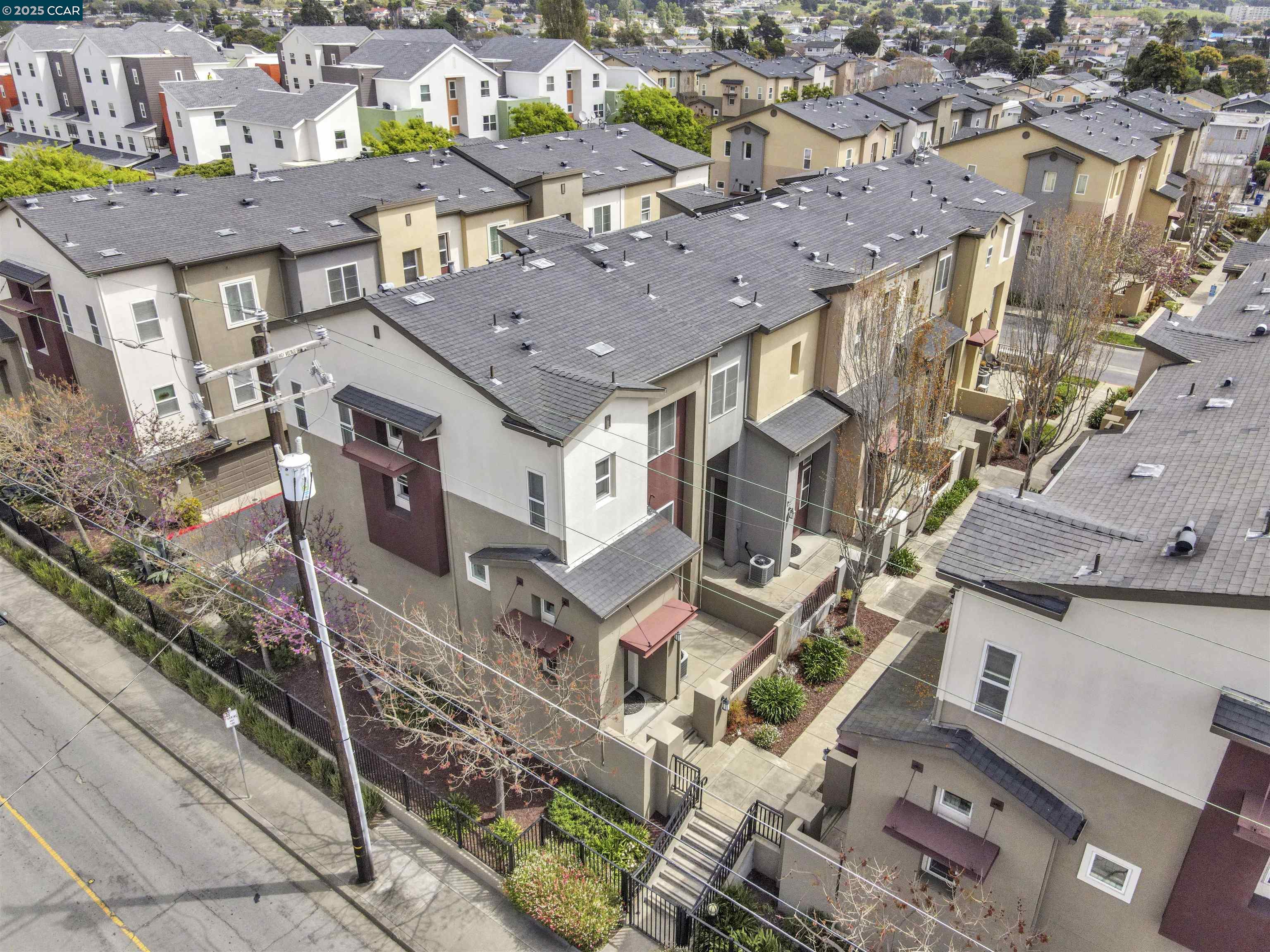 Detail Gallery Image 39 of 41 For 2745 Holly St, San Pablo,  CA 94806 - 3 Beds | 2/1 Baths