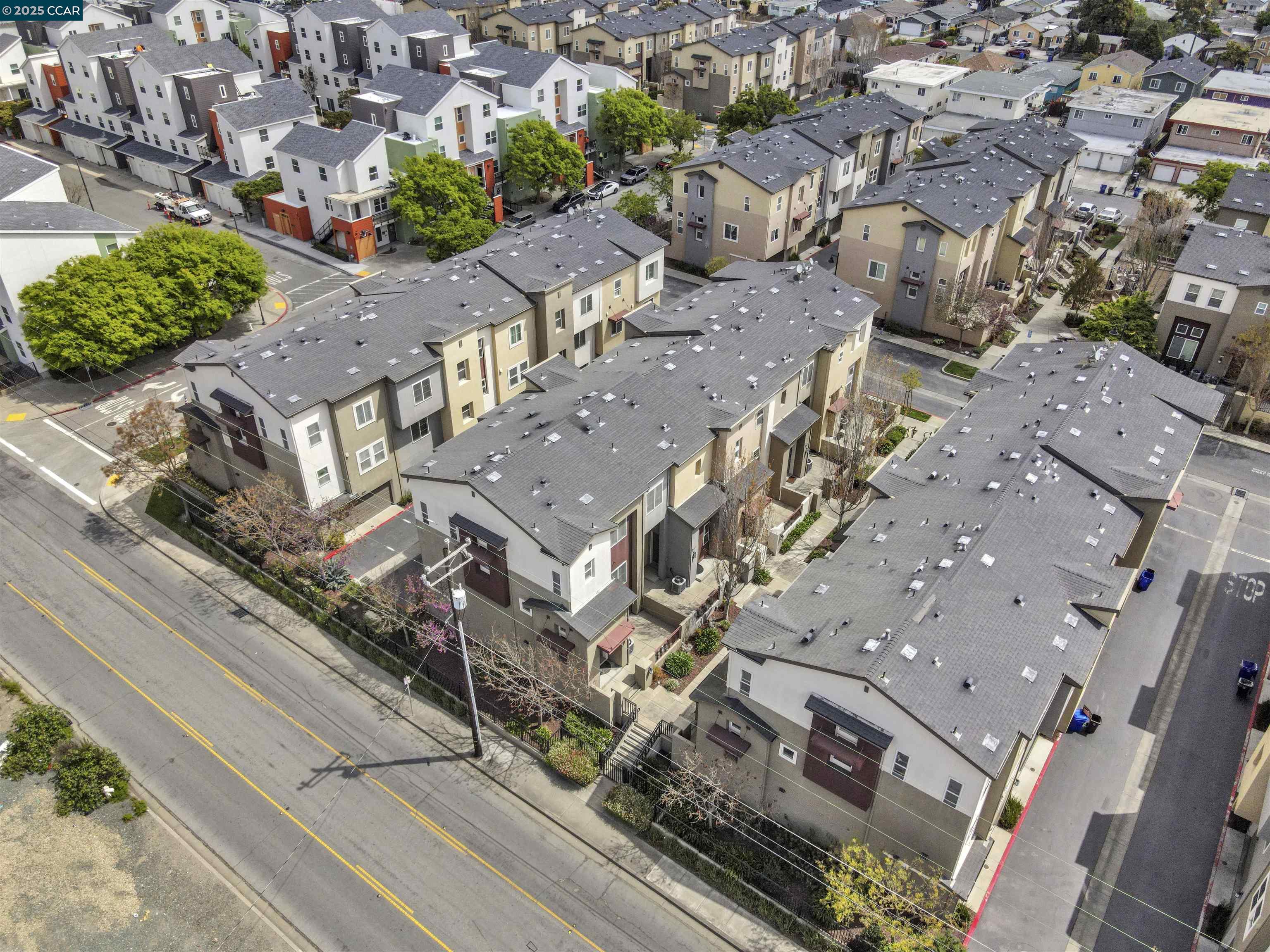 Detail Gallery Image 40 of 41 For 2745 Holly St, San Pablo,  CA 94806 - 3 Beds | 2/1 Baths