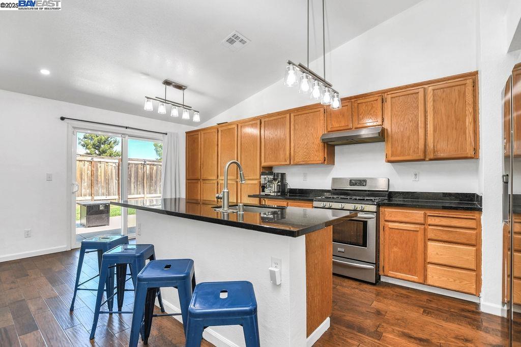 Detail Gallery Image 11 of 24 For 1024 Woodhaven Way, Antioch,  CA 94531 - 4 Beds | 2 Baths