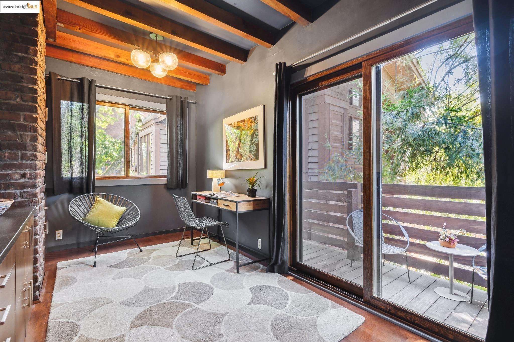 Detail Gallery Image 33 of 43 For 2633 Benvenue #3,  Berkeley,  CA 94704 - 1 Beds | 1 Baths