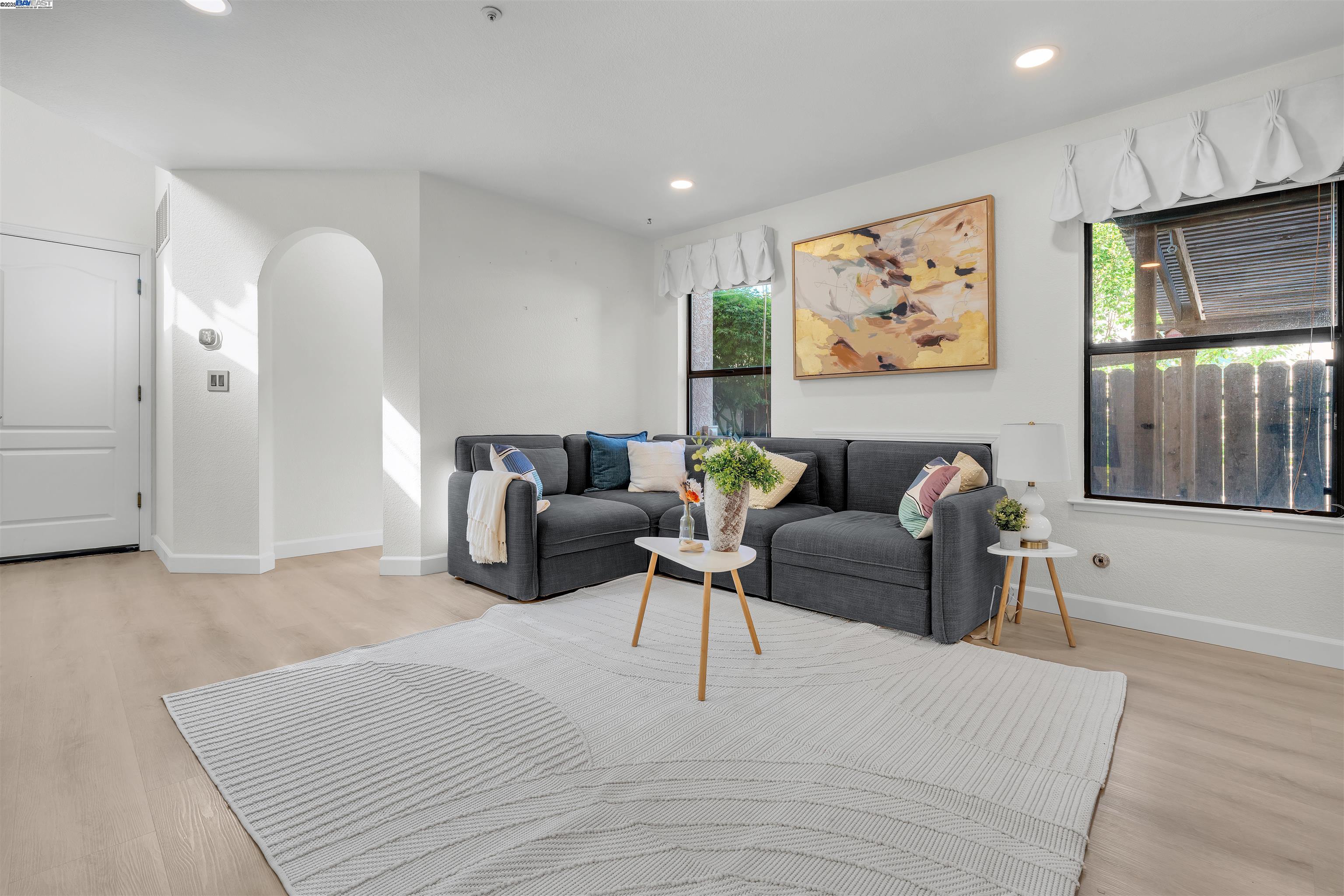 Detail Gallery Image 39 of 60 For 19987 Lorena Cir, Castro Valley,  CA 94546 - 3 Beds | 2/1 Baths