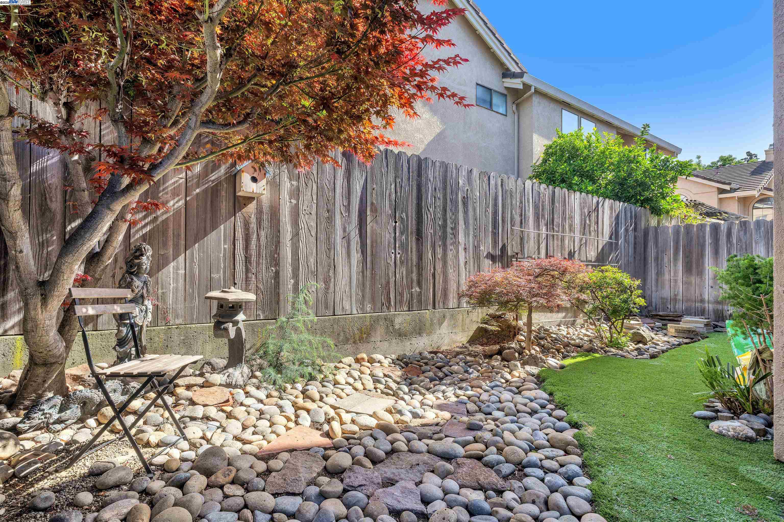 Detail Gallery Image 43 of 60 For 19987 Lorena Cir, Castro Valley,  CA 94546 - 3 Beds | 2/1 Baths