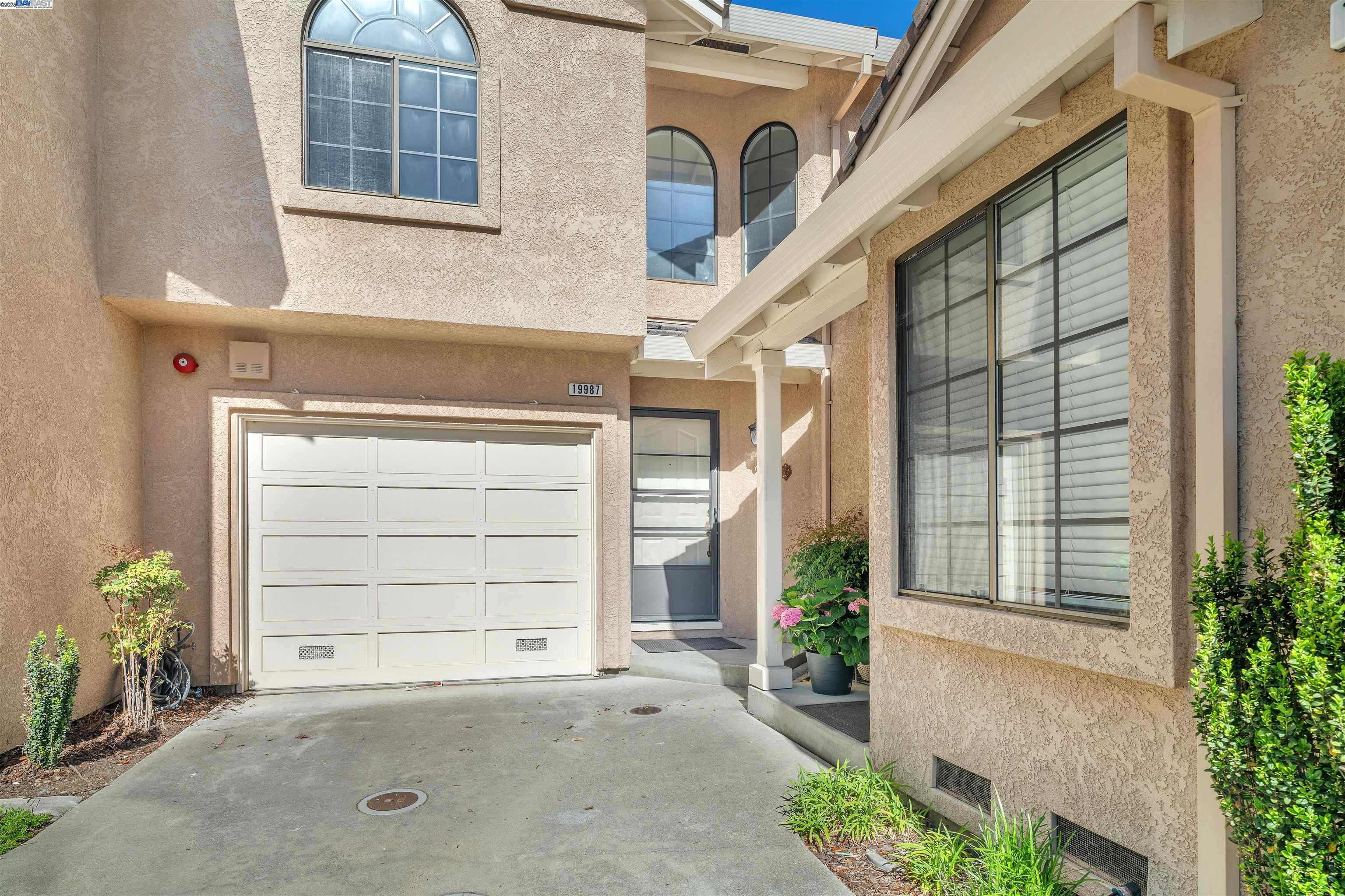 Detail Gallery Image 46 of 60 For 19987 Lorena Cir, Castro Valley,  CA 94546 - 3 Beds | 2/1 Baths