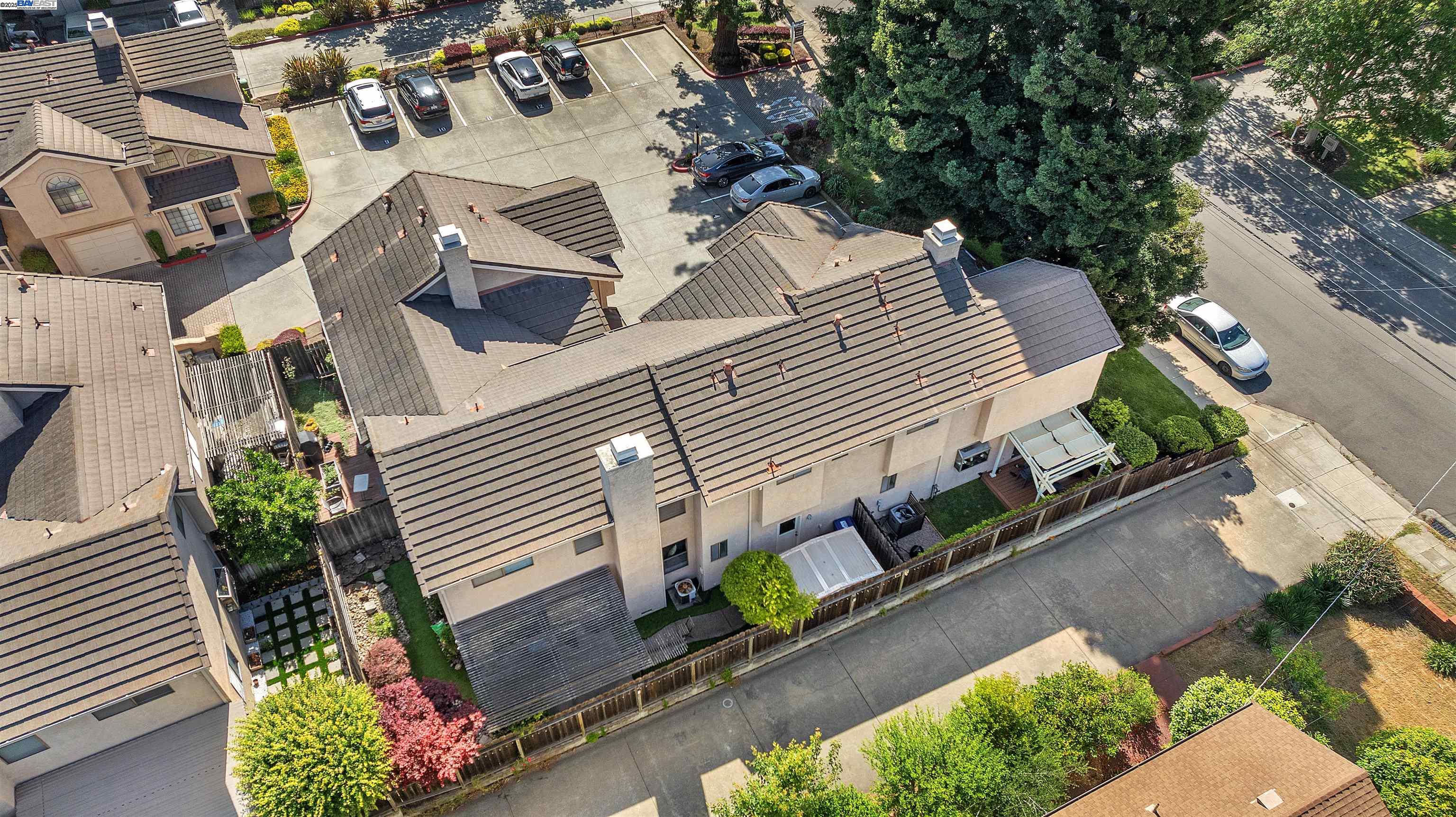 Detail Gallery Image 55 of 60 For 19987 Lorena Cir, Castro Valley,  CA 94546 - 3 Beds | 2/1 Baths