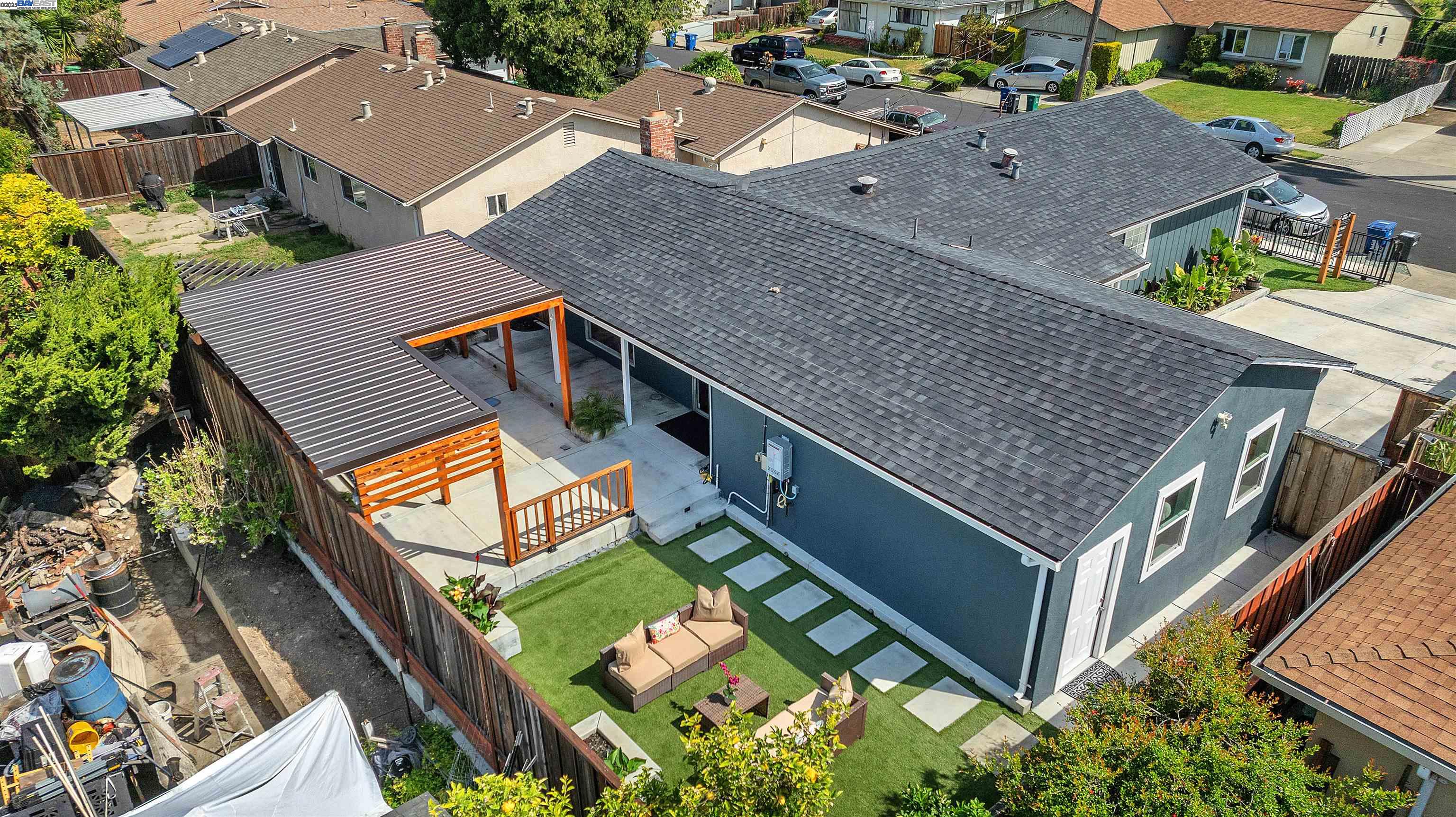 Detail Gallery Image 2 of 60 For 24565 Surrey Way, Hayward,  CA 94544 - 4 Beds | 2 Baths