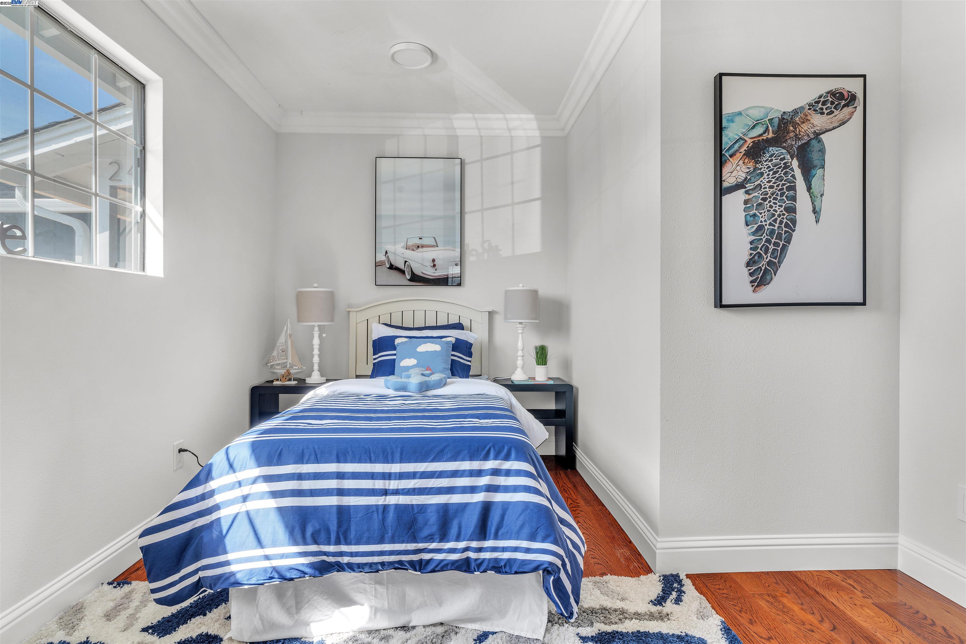 Detail Gallery Image 24 of 60 For 24565 Surrey Way, Hayward,  CA 94544 - 4 Beds | 2 Baths
