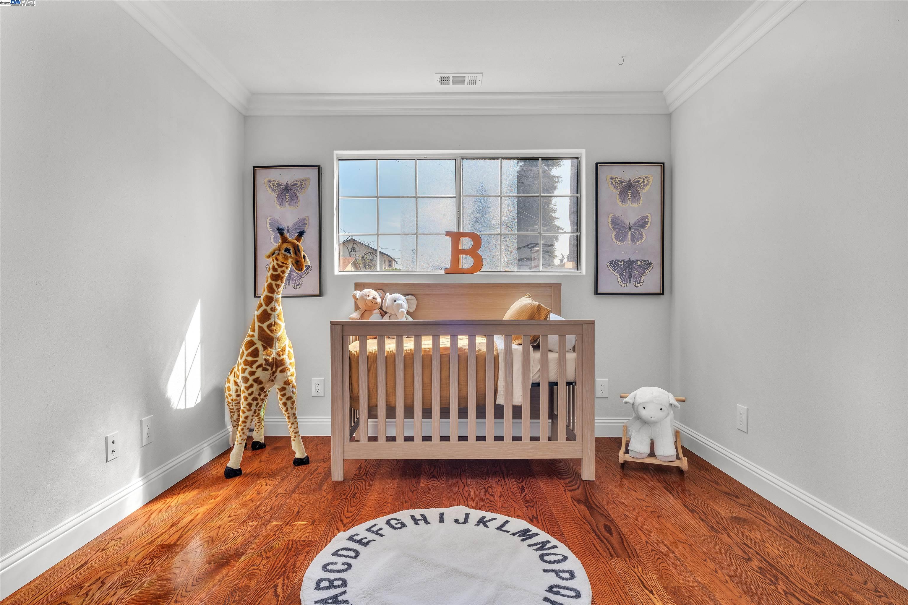 Detail Gallery Image 26 of 60 For 24565 Surrey Way, Hayward,  CA 94544 - 4 Beds | 2 Baths