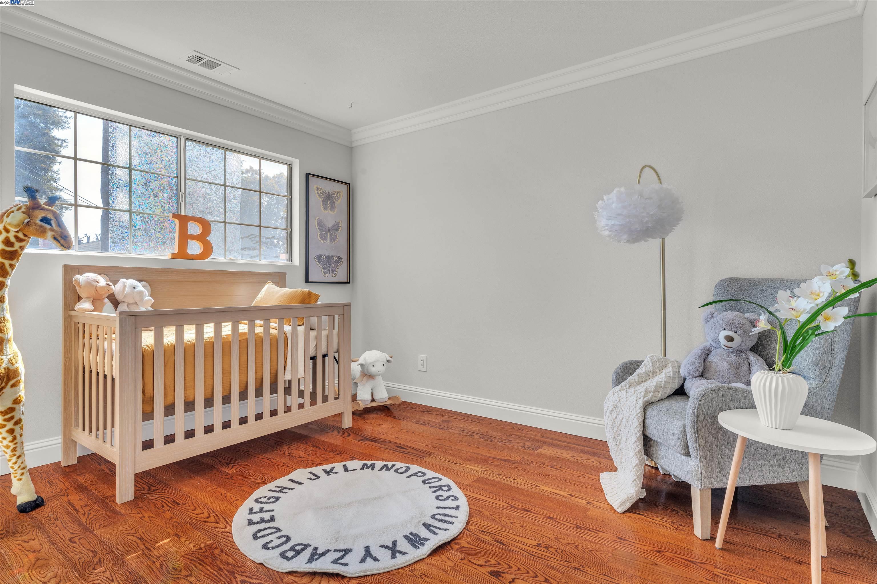 Detail Gallery Image 28 of 60 For 24565 Surrey Way, Hayward,  CA 94544 - 4 Beds | 2 Baths