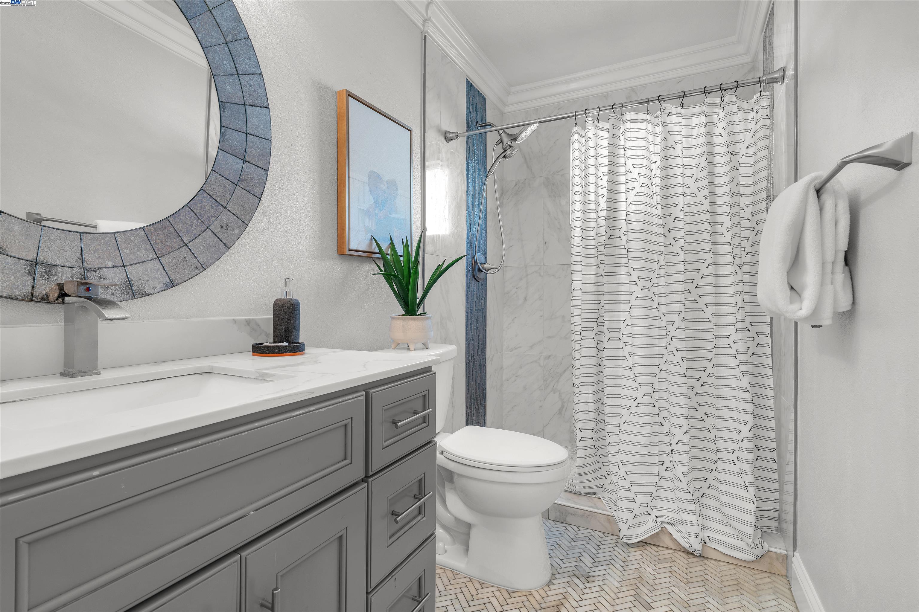 Detail Gallery Image 31 of 60 For 24565 Surrey Way, Hayward,  CA 94544 - 4 Beds | 2 Baths