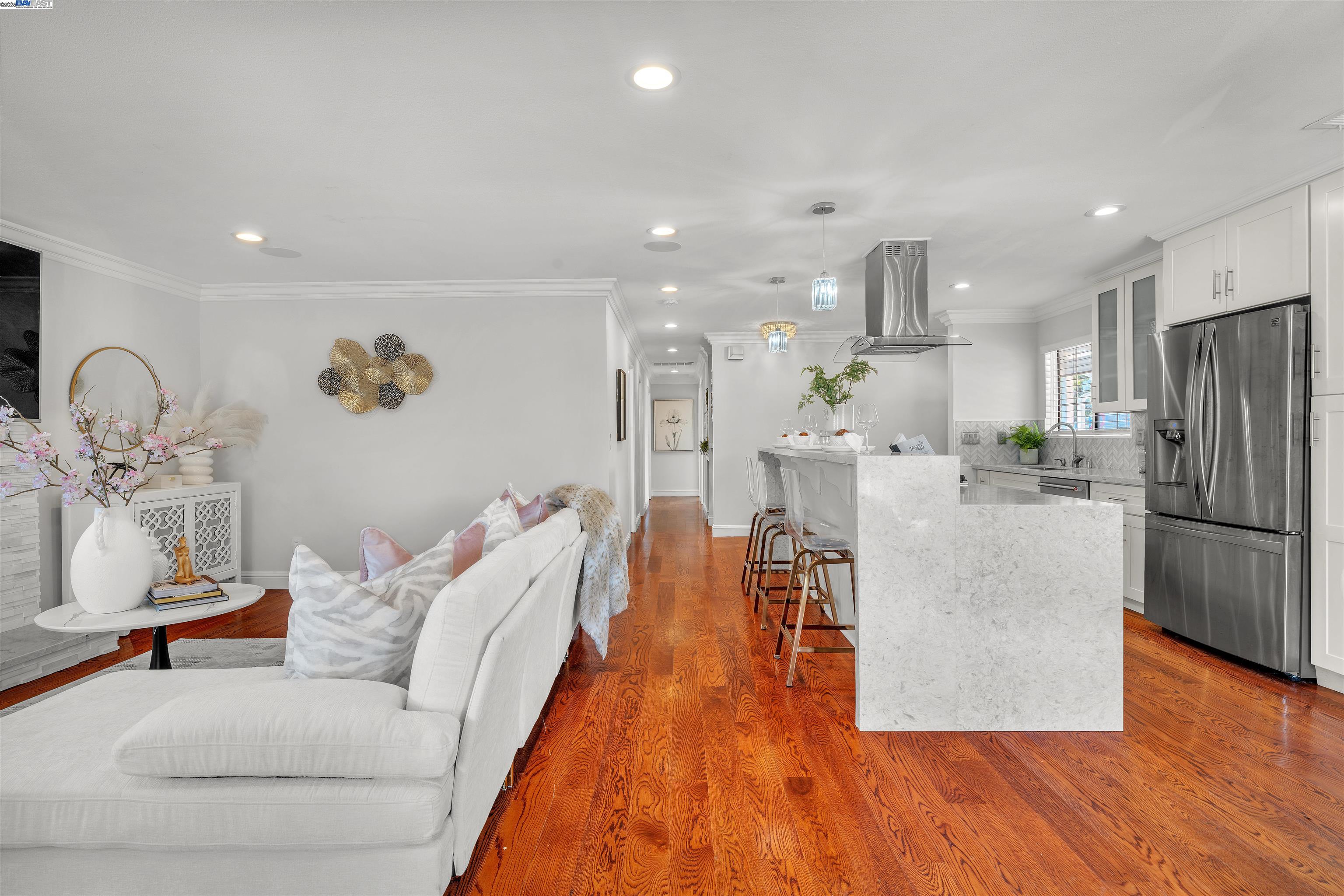 Detail Gallery Image 10 of 60 For 24565 Surrey Way, Hayward,  CA 94544 - 4 Beds | 2 Baths
