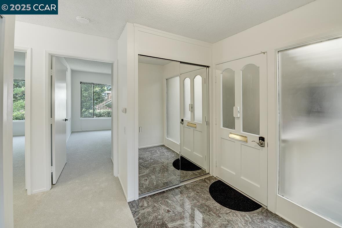 Detail Gallery Image 16 of 40 For 1300 Singingwood Ct. #3,  Walnut Creek,  CA 94595 - 2 Beds | 1 Baths