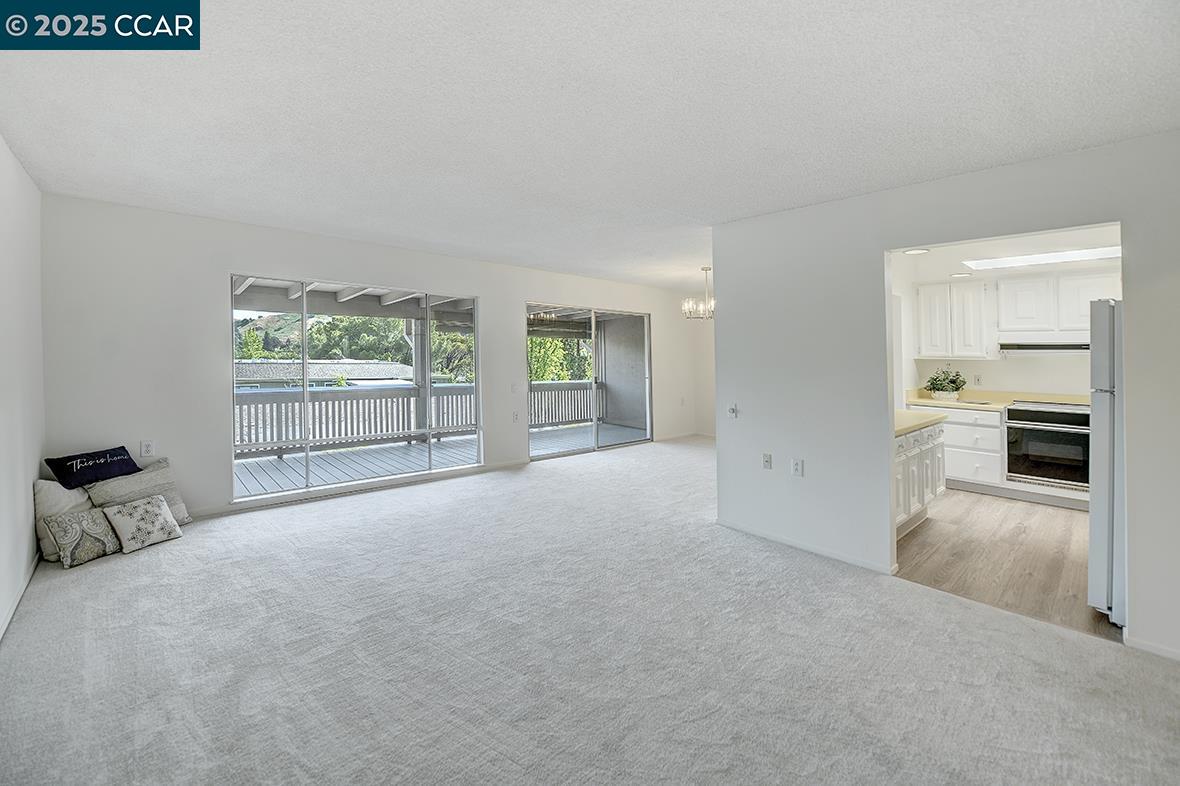 Photo #6: 41094067 Listing: Photo #6