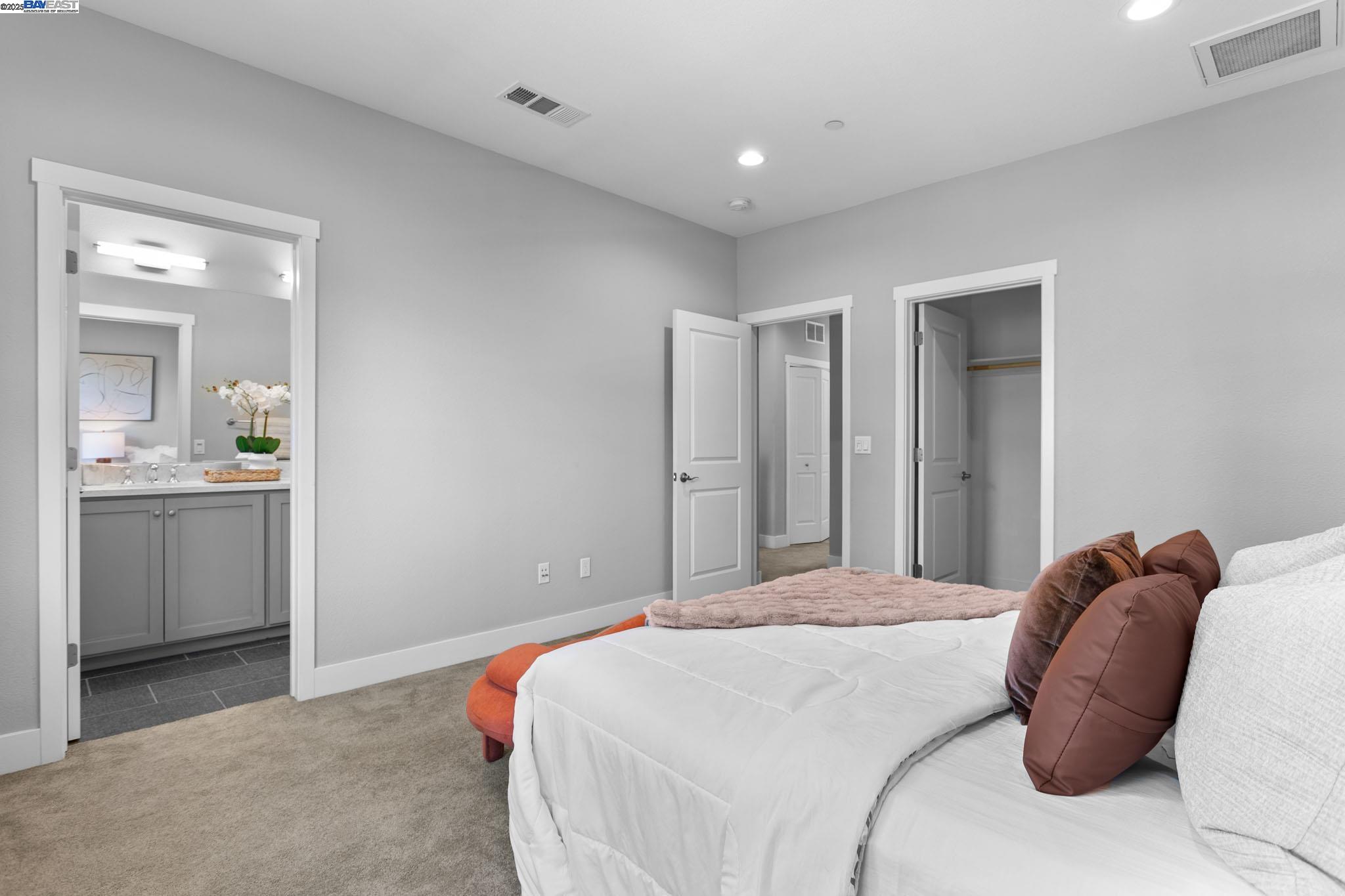 Detail Gallery Image 22 of 42 For 1032 Barberry Terrace, Sunnyvale,  CA 94086 - 4 Beds | 3/1 Baths