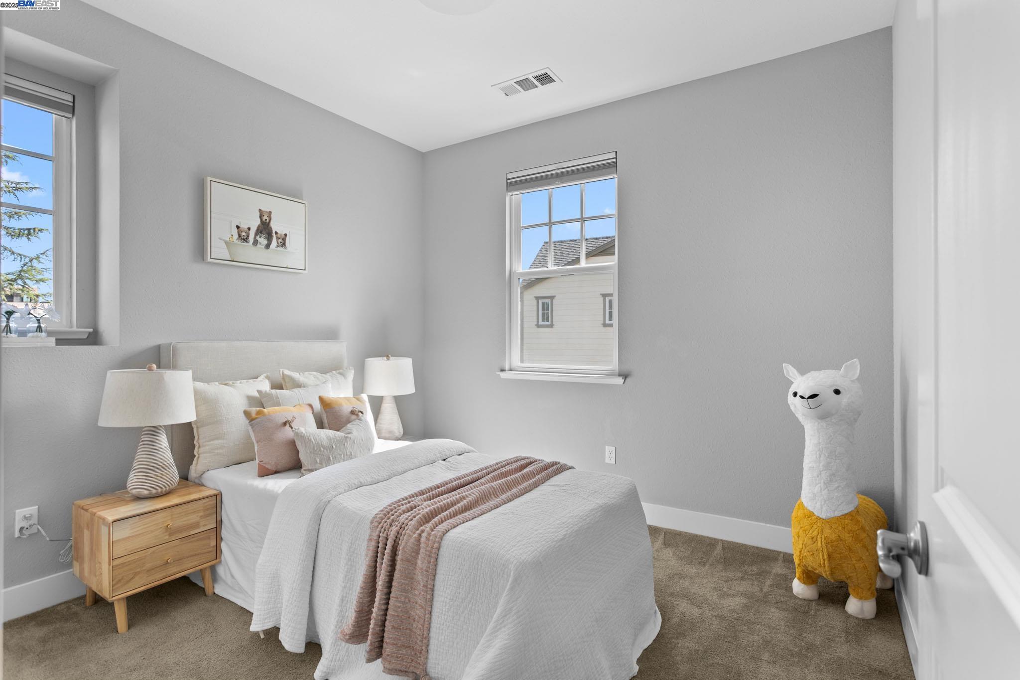 Detail Gallery Image 27 of 42 For 1032 Barberry Terrace, Sunnyvale,  CA 94086 - 4 Beds | 3/1 Baths