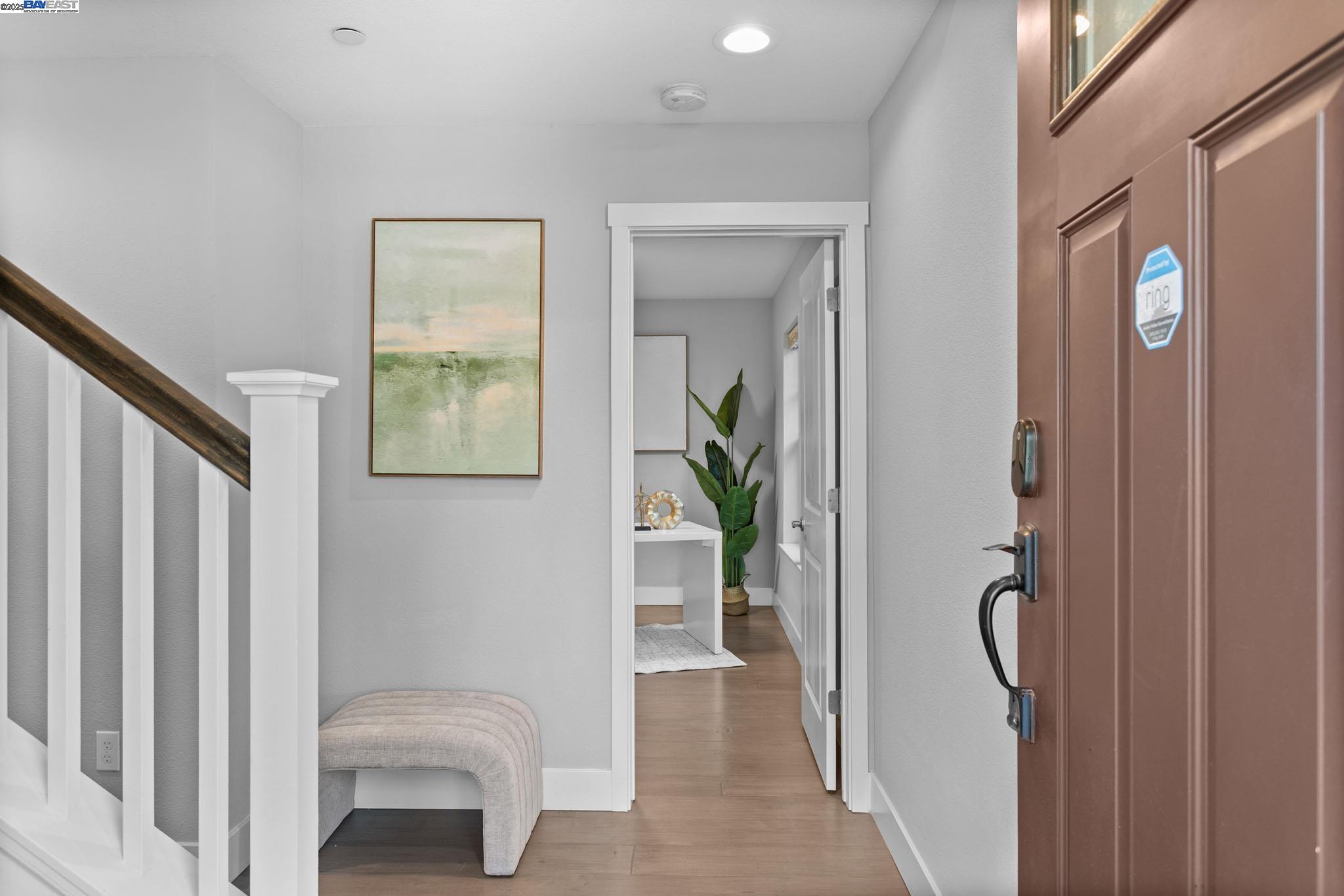 Detail Gallery Image 4 of 42 For 1032 Barberry Terrace, Sunnyvale,  CA 94086 - 4 Beds | 3/1 Baths