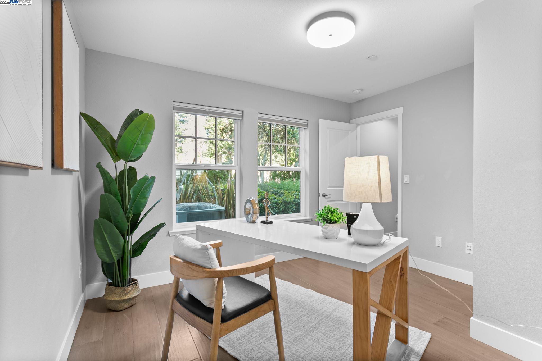 Detail Gallery Image 6 of 42 For 1032 Barberry Terrace, Sunnyvale,  CA 94086 - 4 Beds | 3/1 Baths