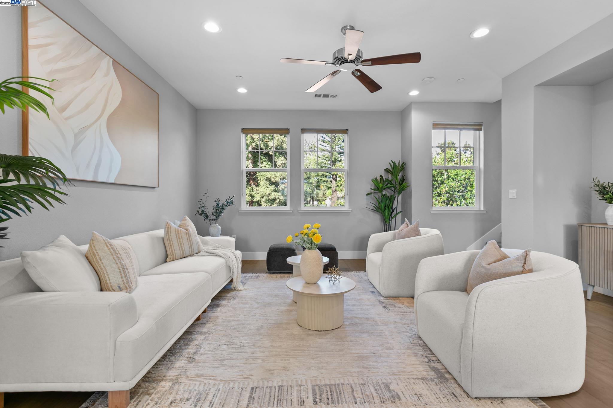 Detail Gallery Image 9 of 42 For 1032 Barberry Terrace, Sunnyvale,  CA 94086 - 4 Beds | 3/1 Baths