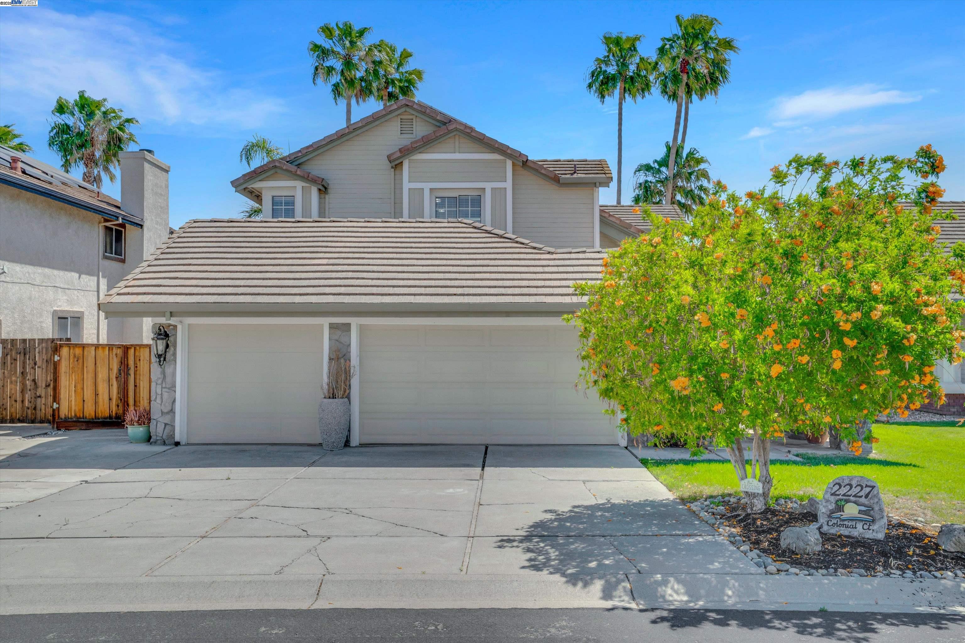 Detail Gallery Image 2 of 47 For 2227 Colonial Ct, Discovery Bay,  CA 94505 - 4 Beds | 3 Baths