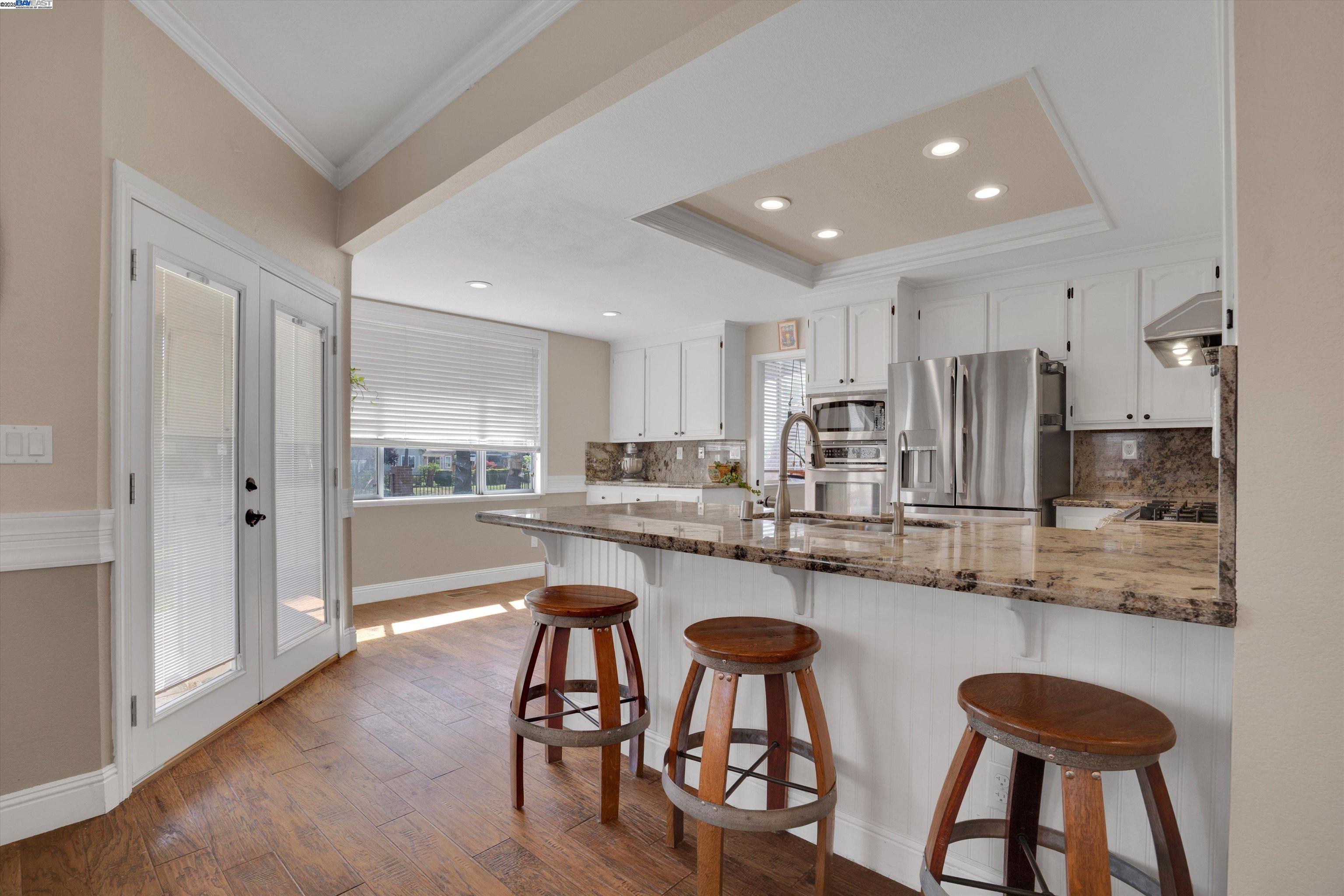 Detail Gallery Image 14 of 47 For 2227 Colonial Ct, Discovery Bay,  CA 94505 - 4 Beds | 3 Baths