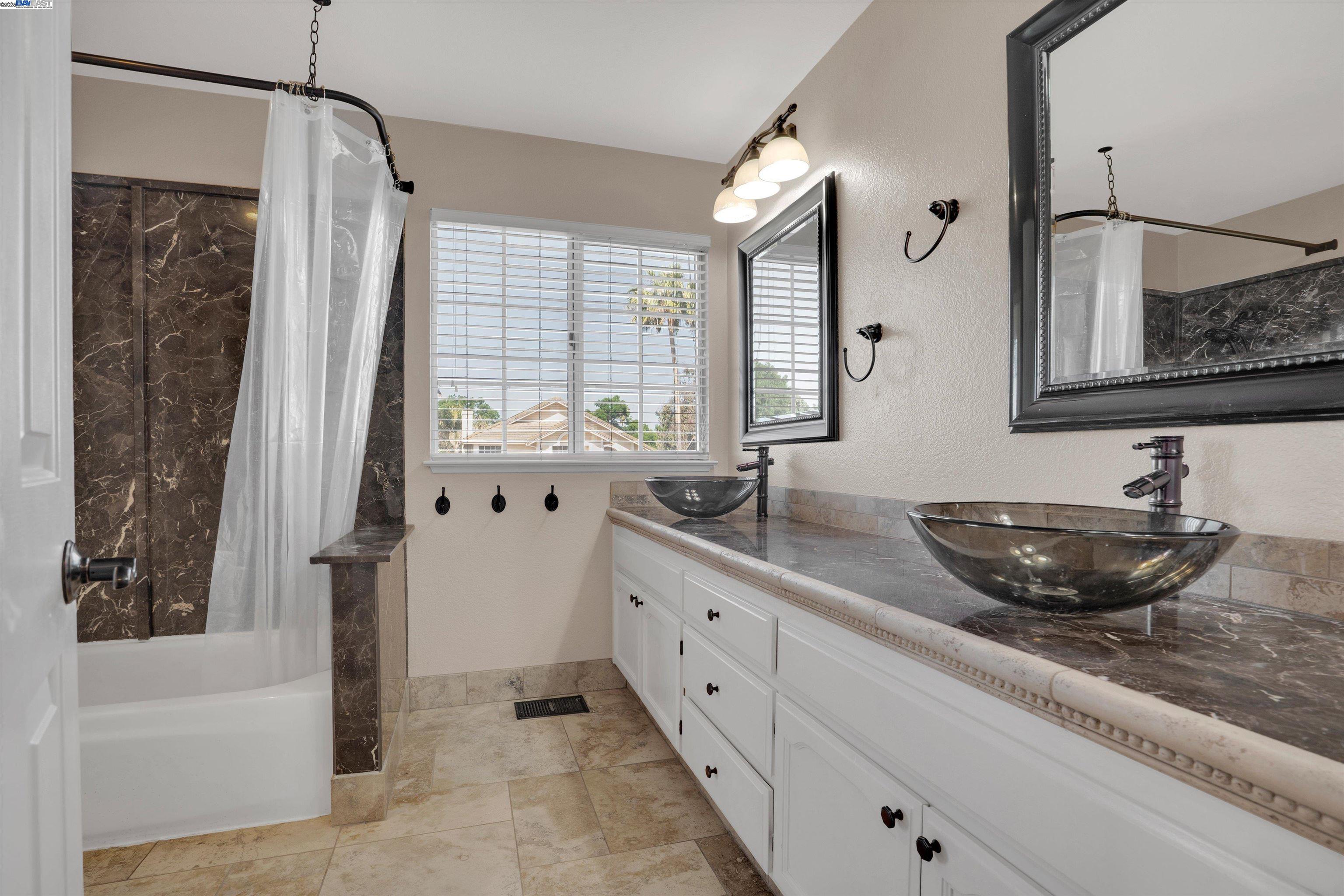 Detail Gallery Image 25 of 47 For 2227 Colonial Ct, Discovery Bay,  CA 94505 - 4 Beds | 3 Baths