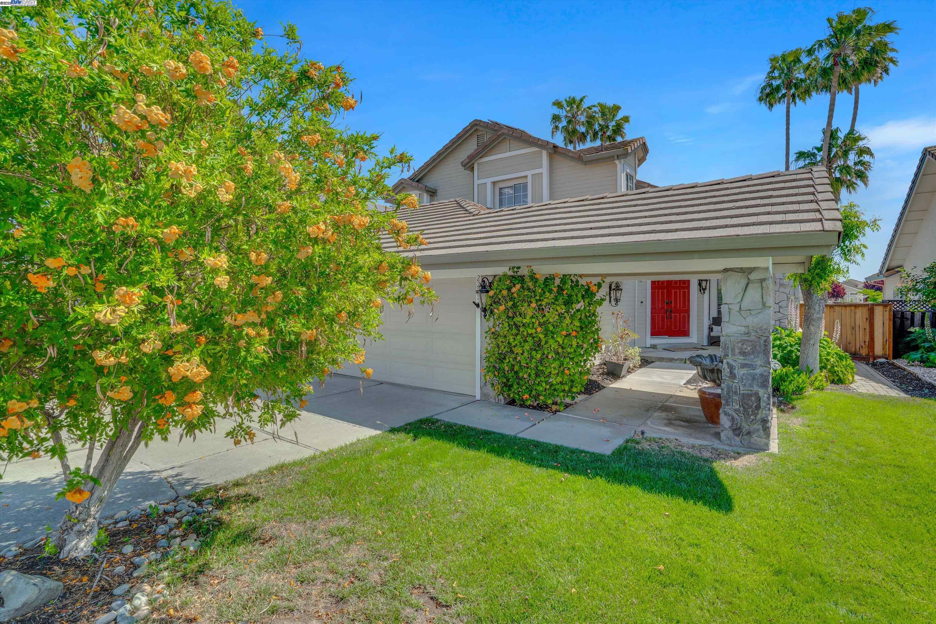 Detail Gallery Image 3 of 47 For 2227 Colonial Ct, Discovery Bay,  CA 94505 - 4 Beds | 3 Baths