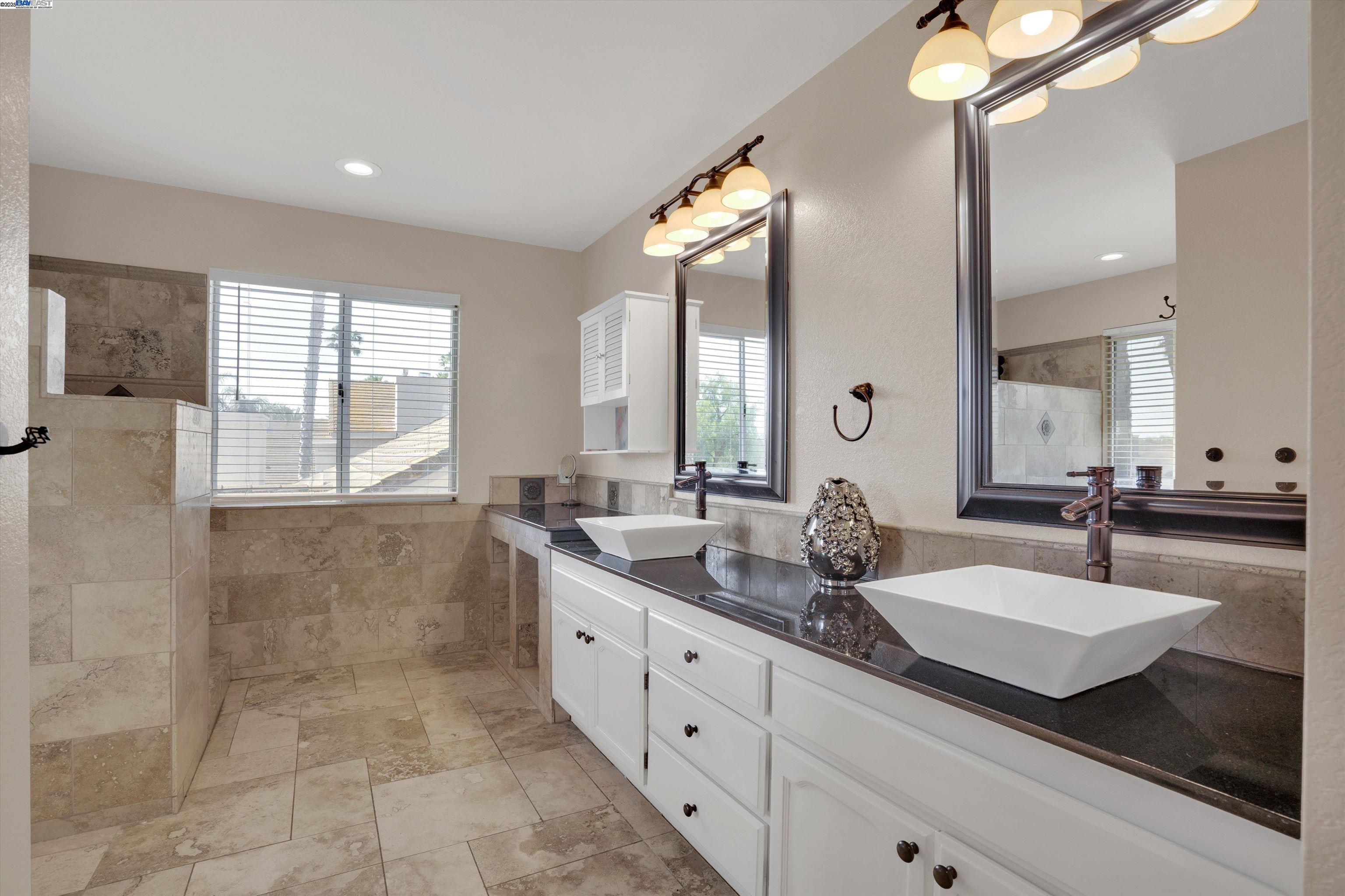 Detail Gallery Image 31 of 47 For 2227 Colonial Ct, Discovery Bay,  CA 94505 - 4 Beds | 3 Baths