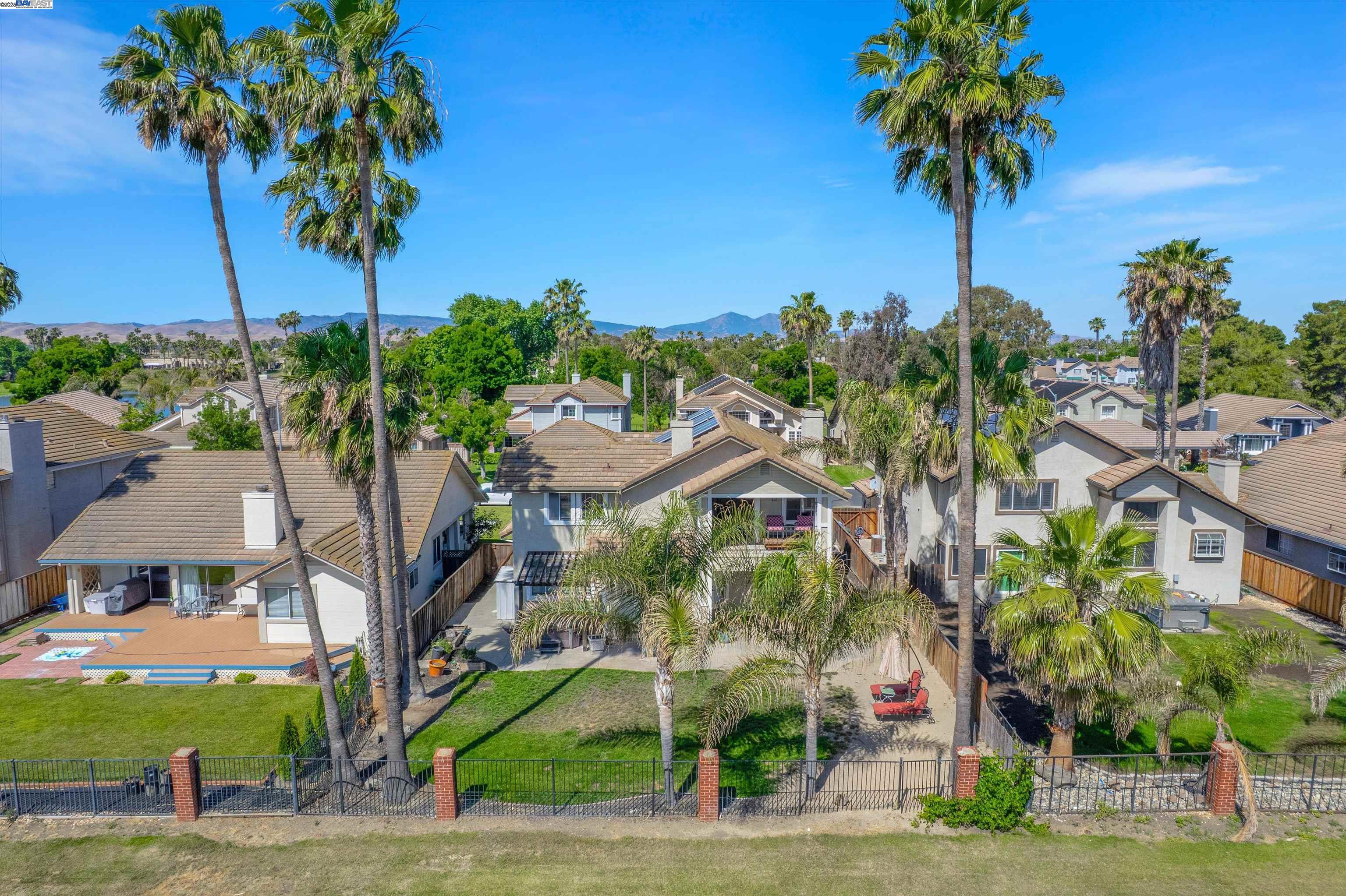 Detail Gallery Image 44 of 47 For 2227 Colonial Ct, Discovery Bay,  CA 94505 - 4 Beds | 3 Baths