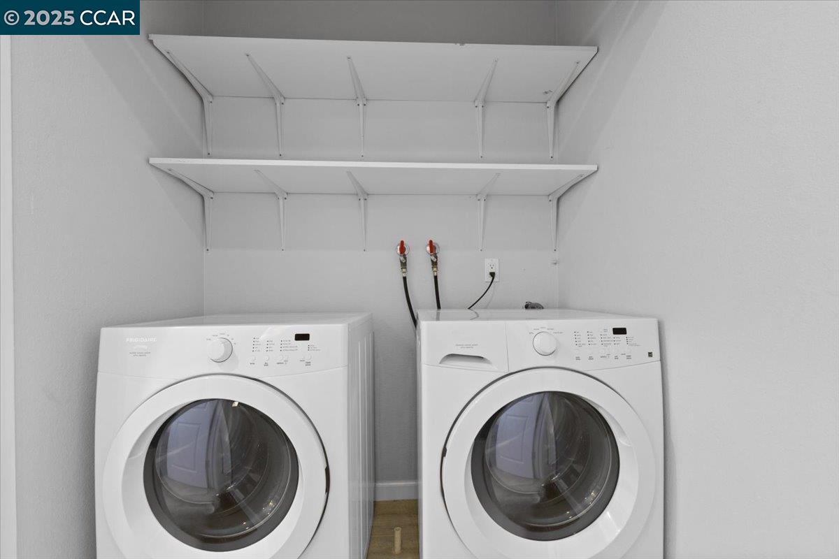 Detail Gallery Image 25 of 32 For 1237 Pine Creek Way #B,  Concord,  CA 94520 - 2 Beds | 1/1 Baths