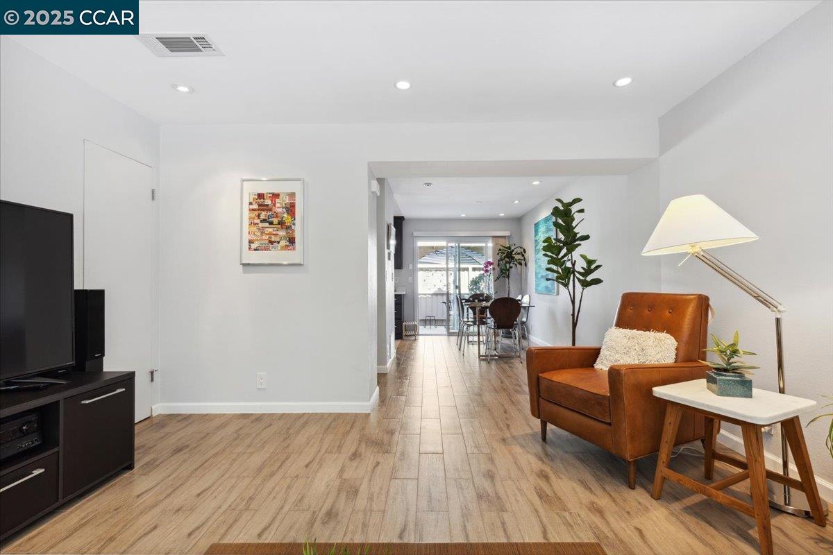 Photo #9: 41094084 Listing: Photo #9