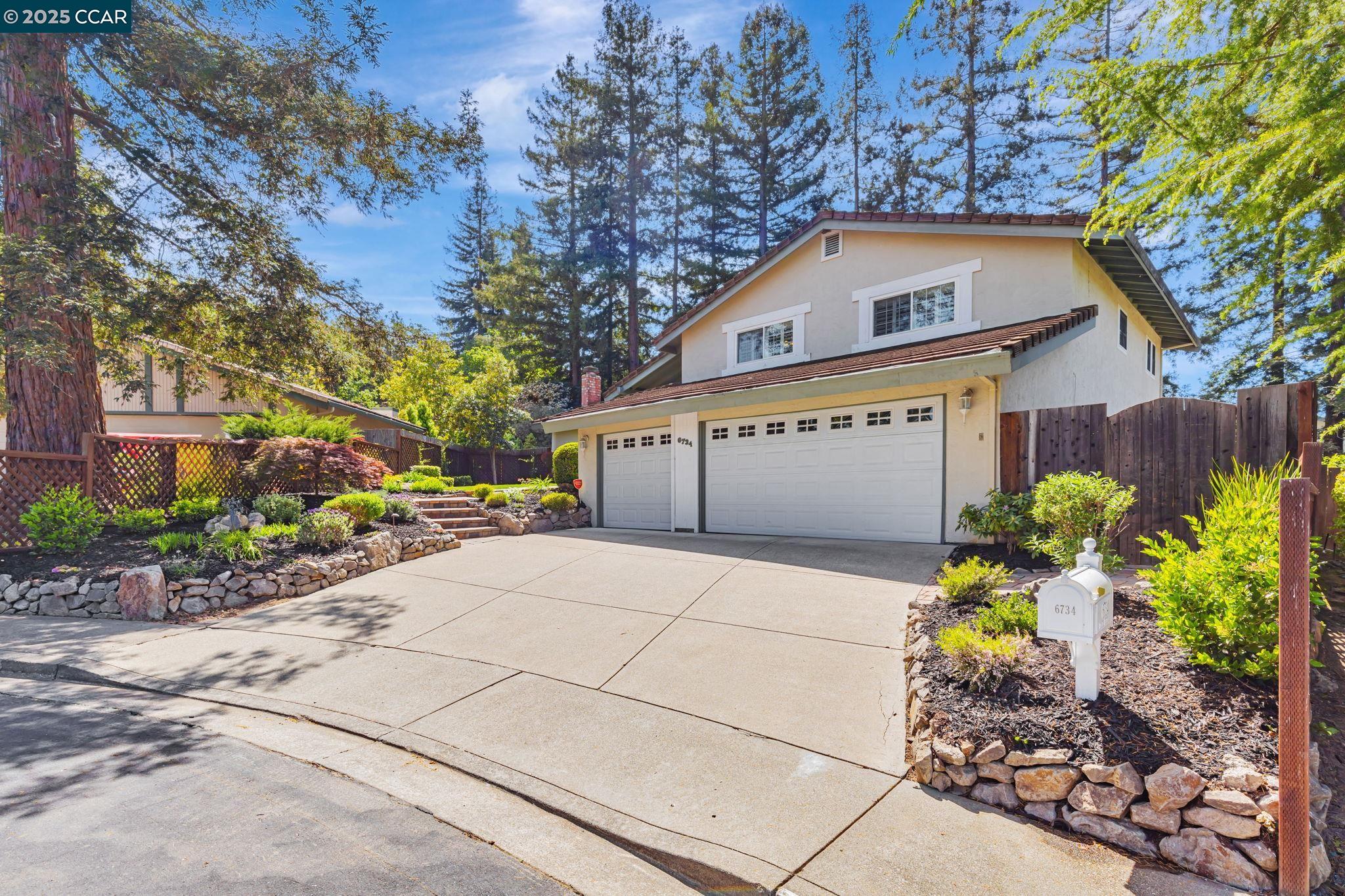Detail Gallery Image 4 of 56 For 6734 Corte Segunda, Martinez,  CA 94553 - 4 Beds | 3 Baths