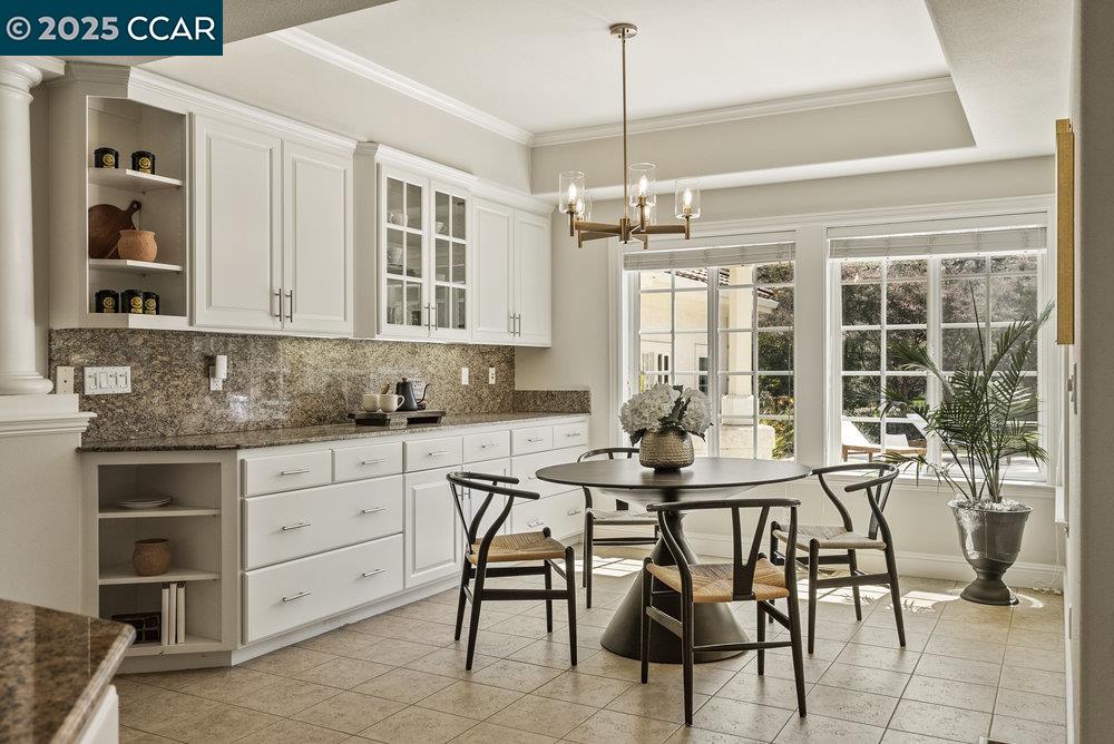 Detail Gallery Image 15 of 56 For 195 Pine Creek Rd, Walnut Creek,  CA 94598 - 4 Beds | 3/1 Baths