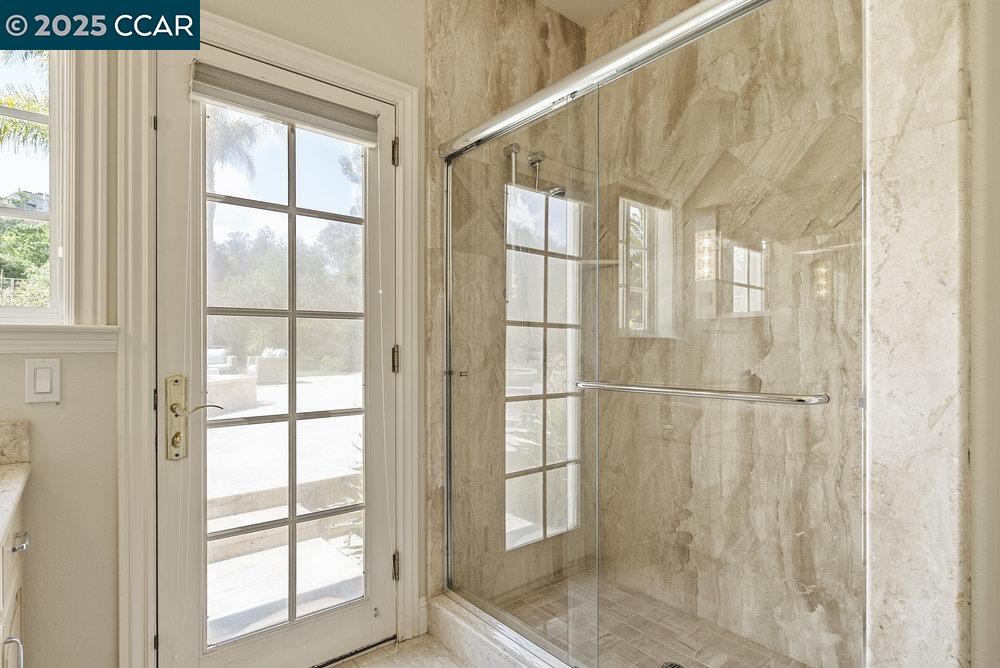 Detail Gallery Image 34 of 56 For 195 Pine Creek Rd, Walnut Creek,  CA 94598 - 4 Beds | 3/1 Baths