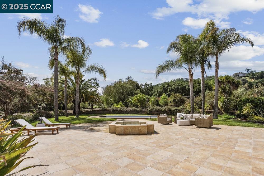 Detail Gallery Image 47 of 56 For 195 Pine Creek Rd, Walnut Creek,  CA 94598 - 4 Beds | 3/1 Baths