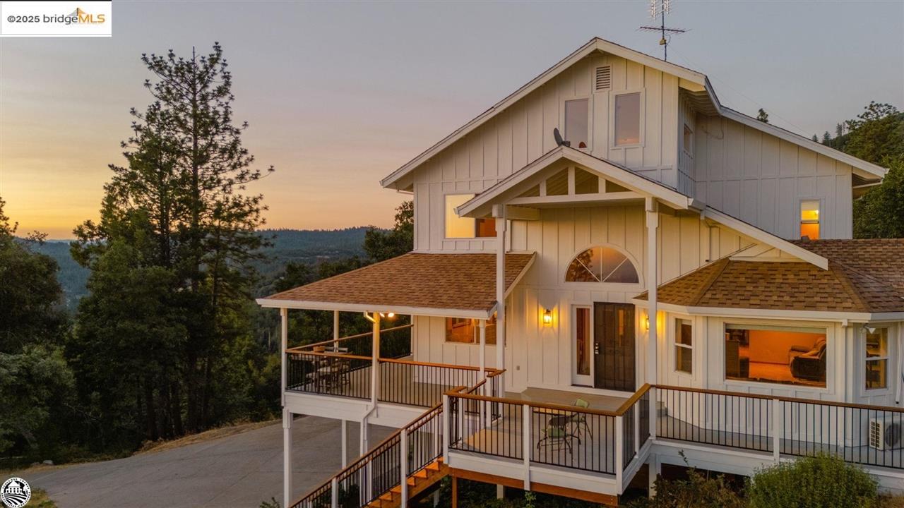 Detail Gallery Image 1 of 60 For 21205 Rising Sun Mine Rd, Twain Harte,  CA 95383 - 3 Beds | 2 Baths