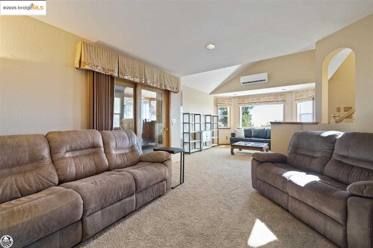 Detail Gallery Image 8 of 60 For 21205 Rising Sun Mine Rd, Twain Harte,  CA 95383 - 3 Beds | 2 Baths
