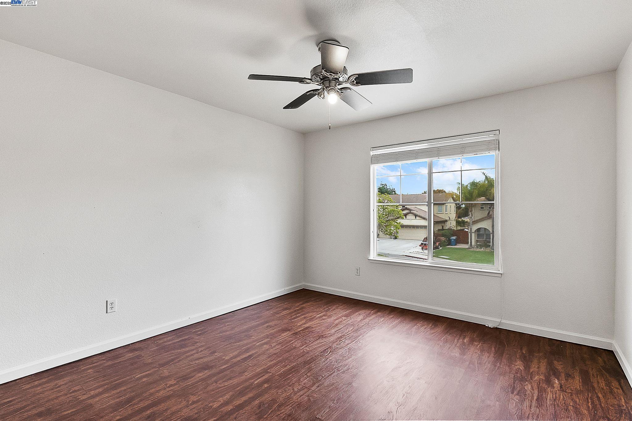 Detail Gallery Image 21 of 39 For 1906 Wilson Ct, Antioch,  CA 94509 - 5 Beds | 3 Baths