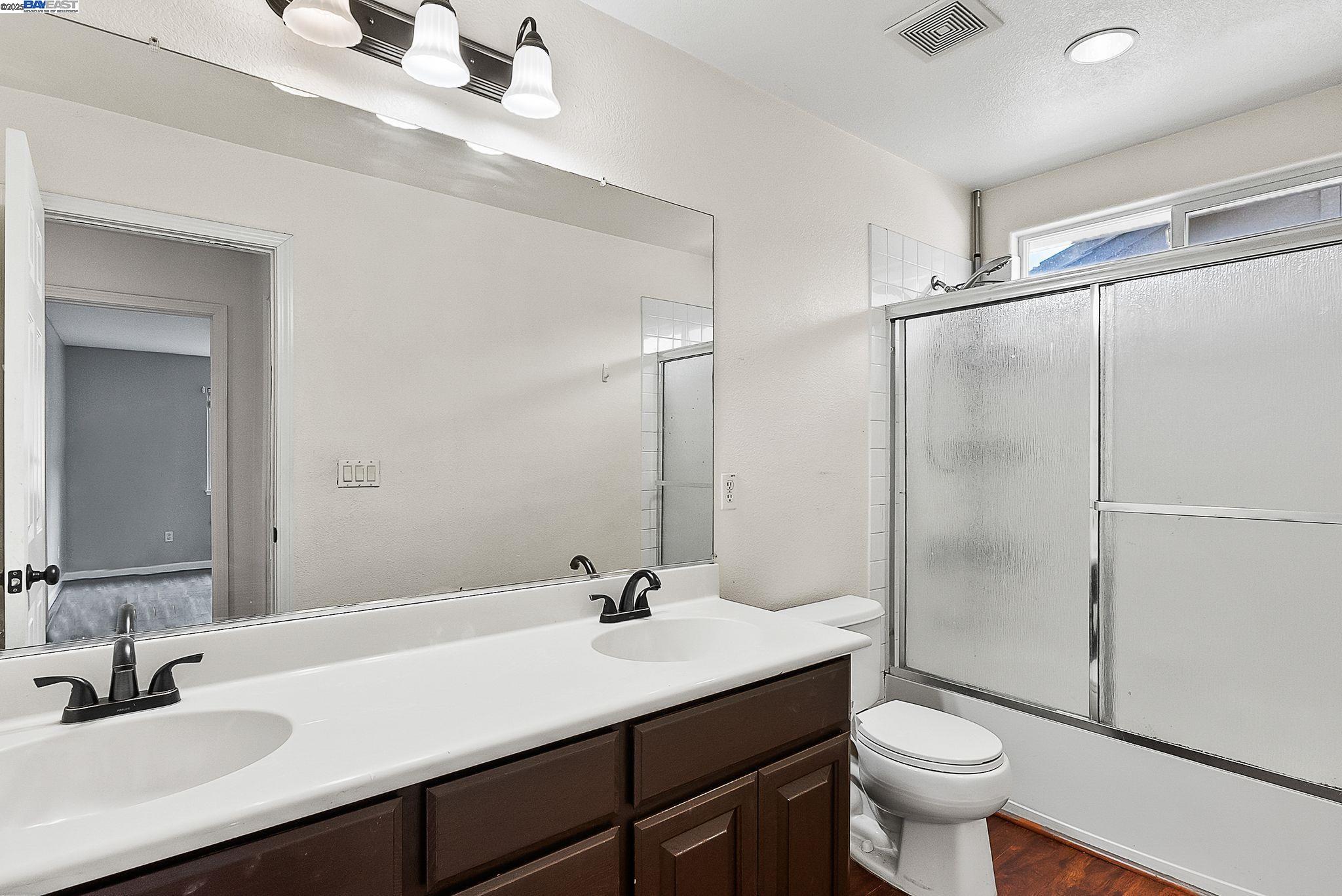 Detail Gallery Image 25 of 39 For 1906 Wilson Ct, Antioch,  CA 94509 - 5 Beds | 3 Baths