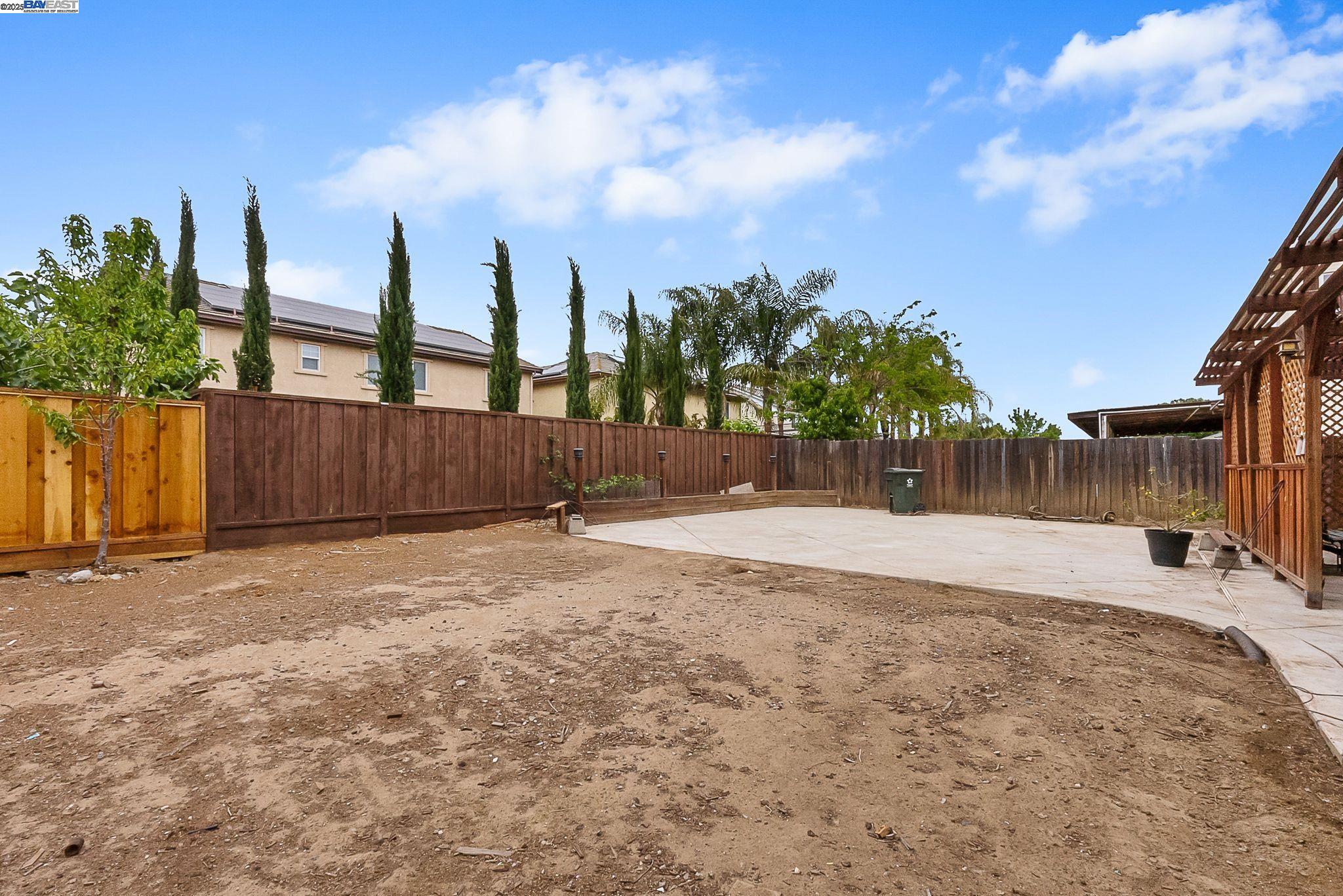 Detail Gallery Image 37 of 39 For 1906 Wilson Ct, Antioch,  CA 94509 - 5 Beds | 3 Baths