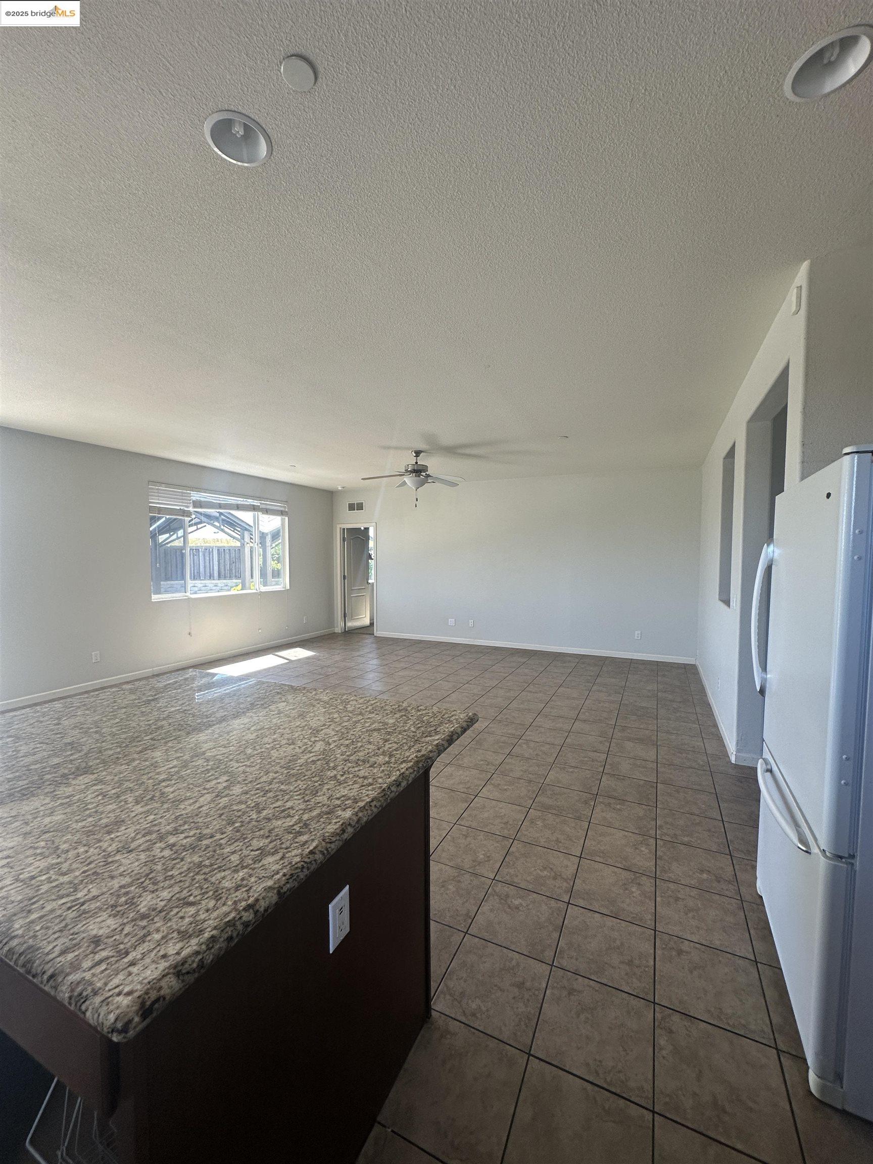 649 Poplar Ct, Oakley, California 94561, 5 Bedrooms Bedrooms, 12 Rooms Rooms,3 BathroomsBathrooms,Residential Lease,For Rent,649 Poplar Ct,41094094