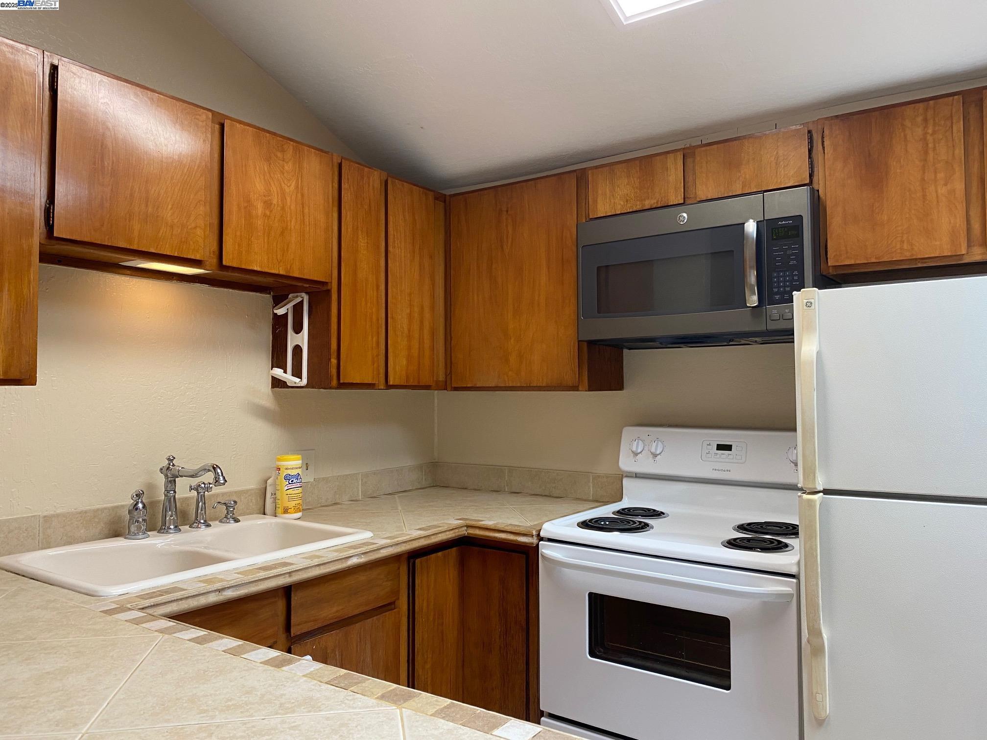 Detail Gallery Image 49 of 52 For 712 S 2nd St, San Jose,  CA 95112 - – Beds | – Baths