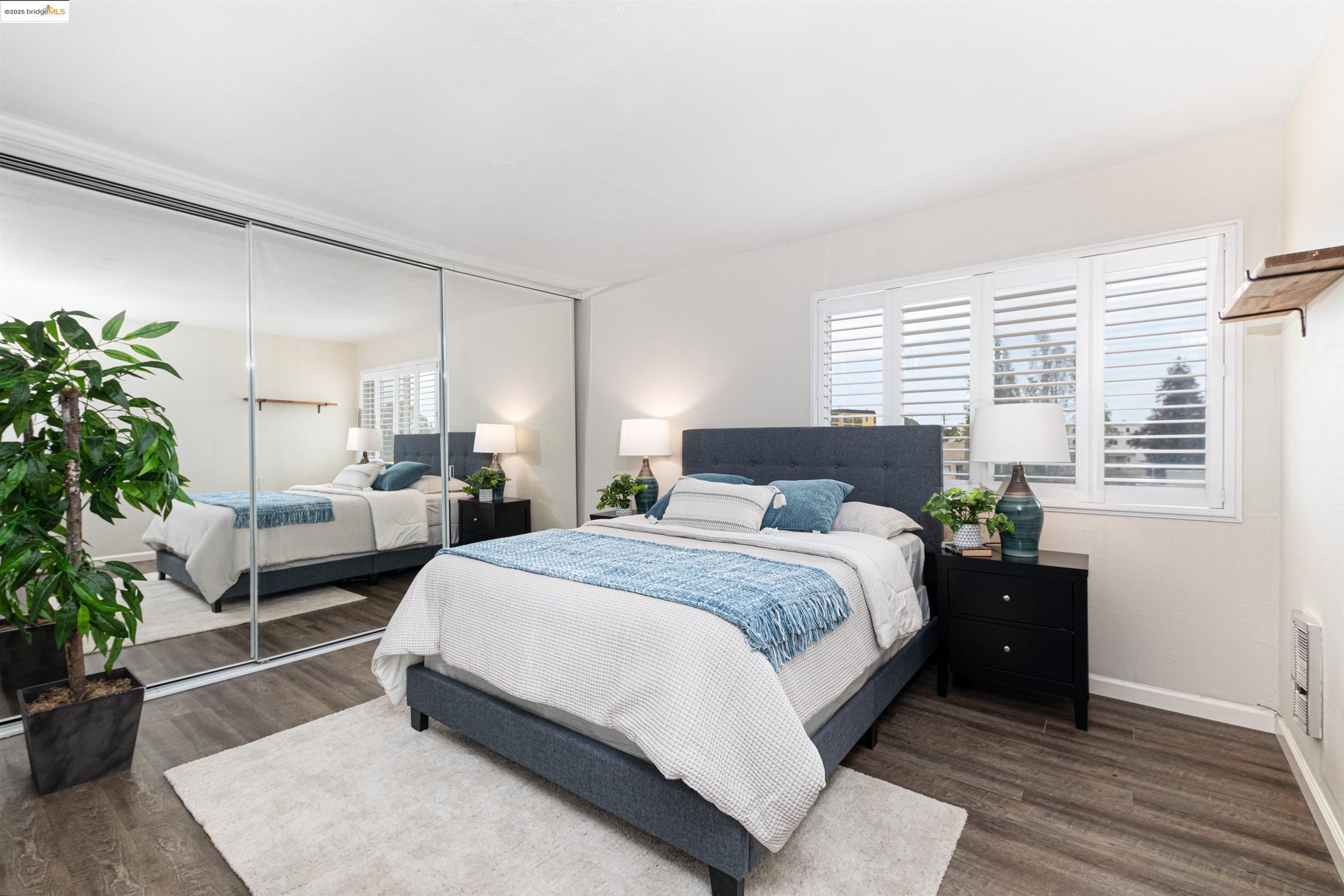 360 Vernon St Apt 209, Oakland, California 94610, 2 Bedrooms Bedrooms, 4 Rooms Rooms,1 BathroomBathrooms,Residential,For Sale,360 Vernon St Apt 209,41094107