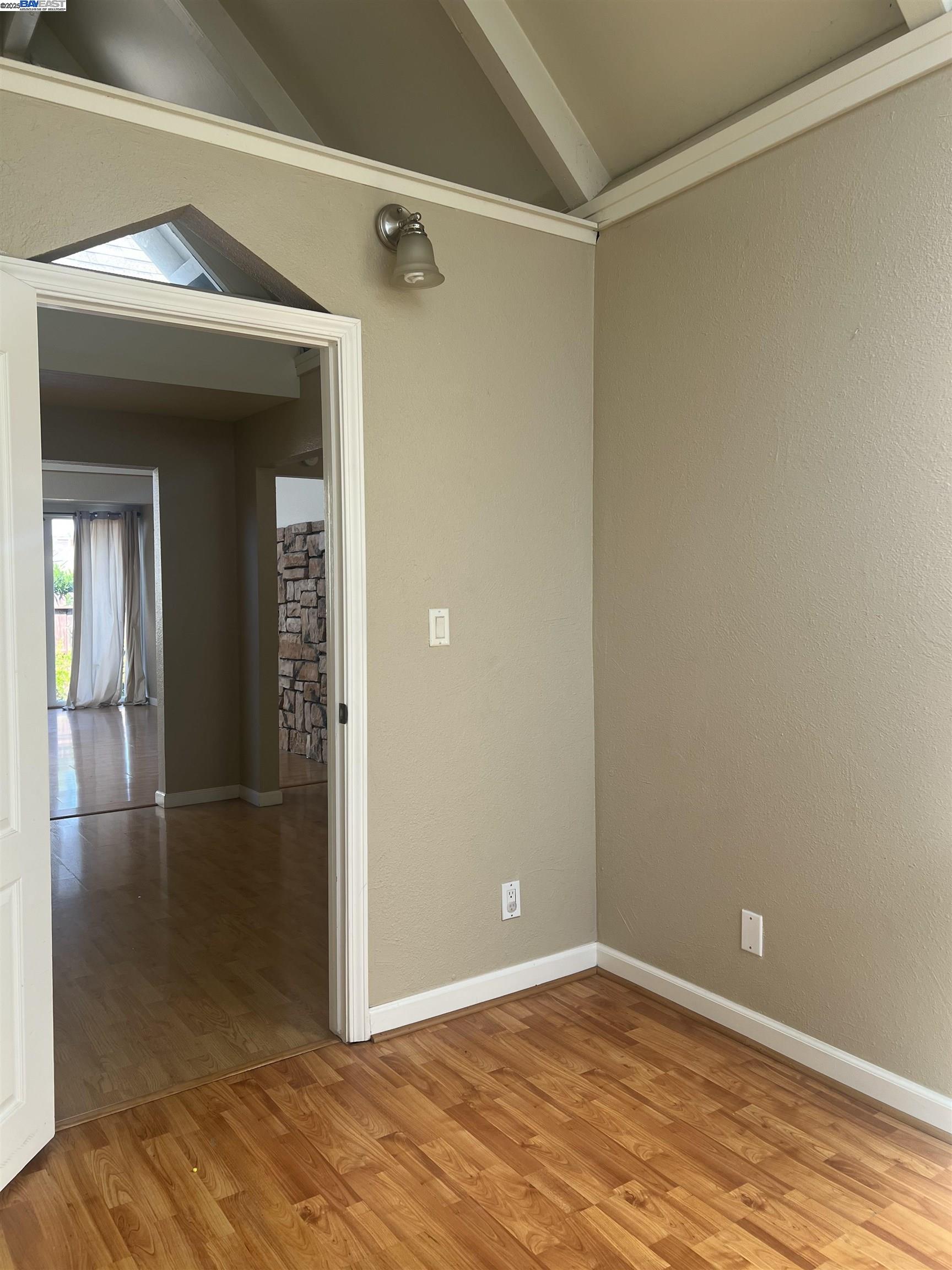 Detail Gallery Image 13 of 20 For 42878 Fontainebleau Park Ln, Fremont,  CA 94538 - 3 Beds | 2 Baths