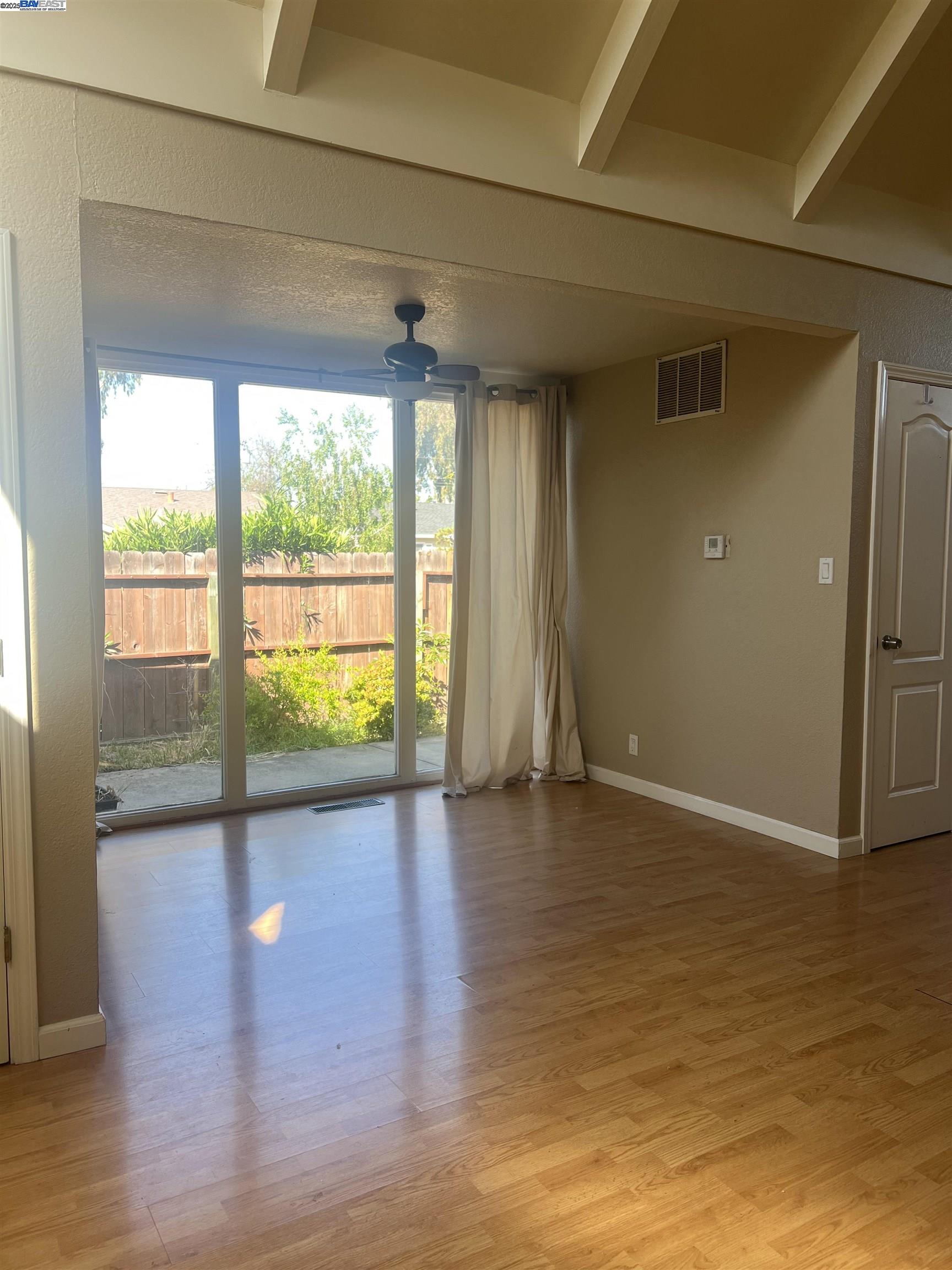 Detail Gallery Image 6 of 20 For 42878 Fontainebleau Park Ln, Fremont,  CA 94538 - 3 Beds | 2 Baths