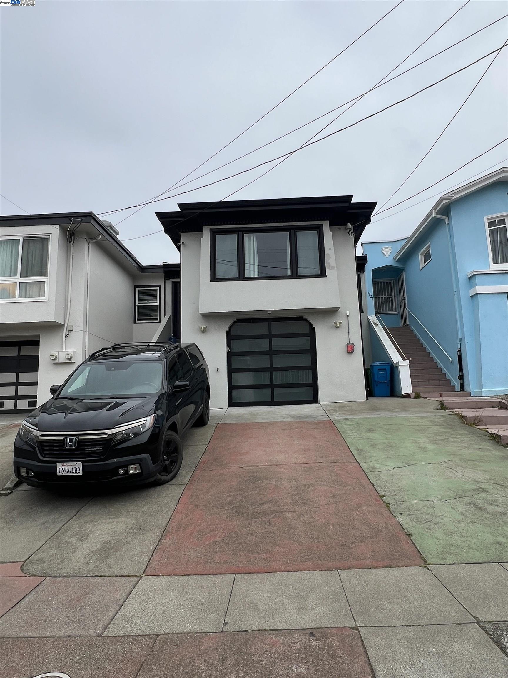 Detail Gallery Image 2 of 20 For 1322 23rd Avenue, San Francisco,  CA 94122 - 5 Beds | 2/1 Baths