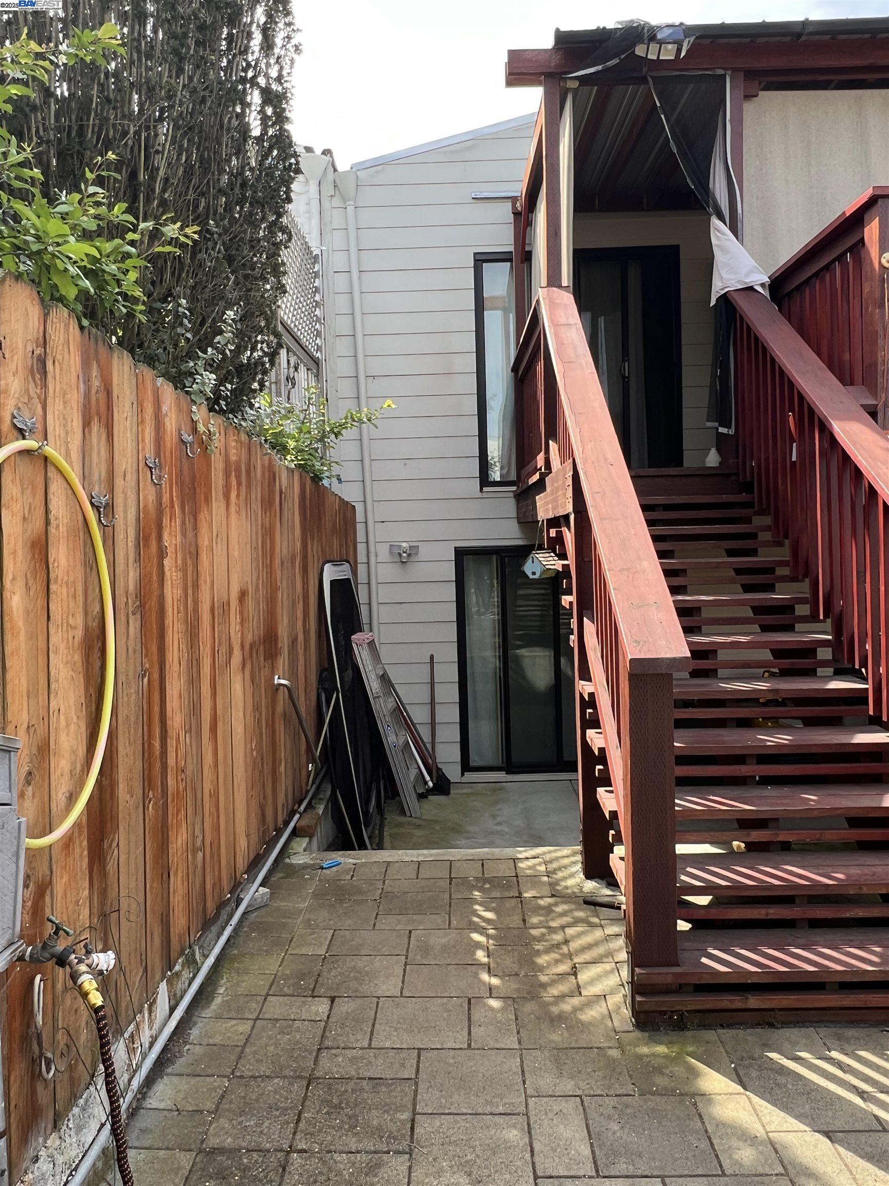 Detail Gallery Image 9 of 20 For 1322 23rd Avenue, San Francisco,  CA 94122 - 5 Beds | 2/1 Baths