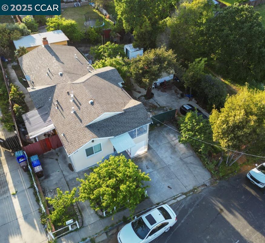 Detail Gallery Image 3 of 27 For 216 Suisun Ave, Rodeo,  CA 94572 - 4 Beds | 2 Baths