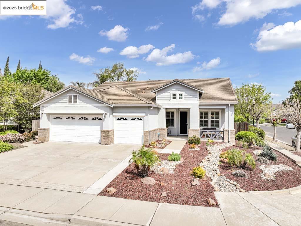 Detail Gallery Image 1 of 1 For 1617 Highland Way, Brentwood,  CA 94513 - 3 Beds | 2 Baths