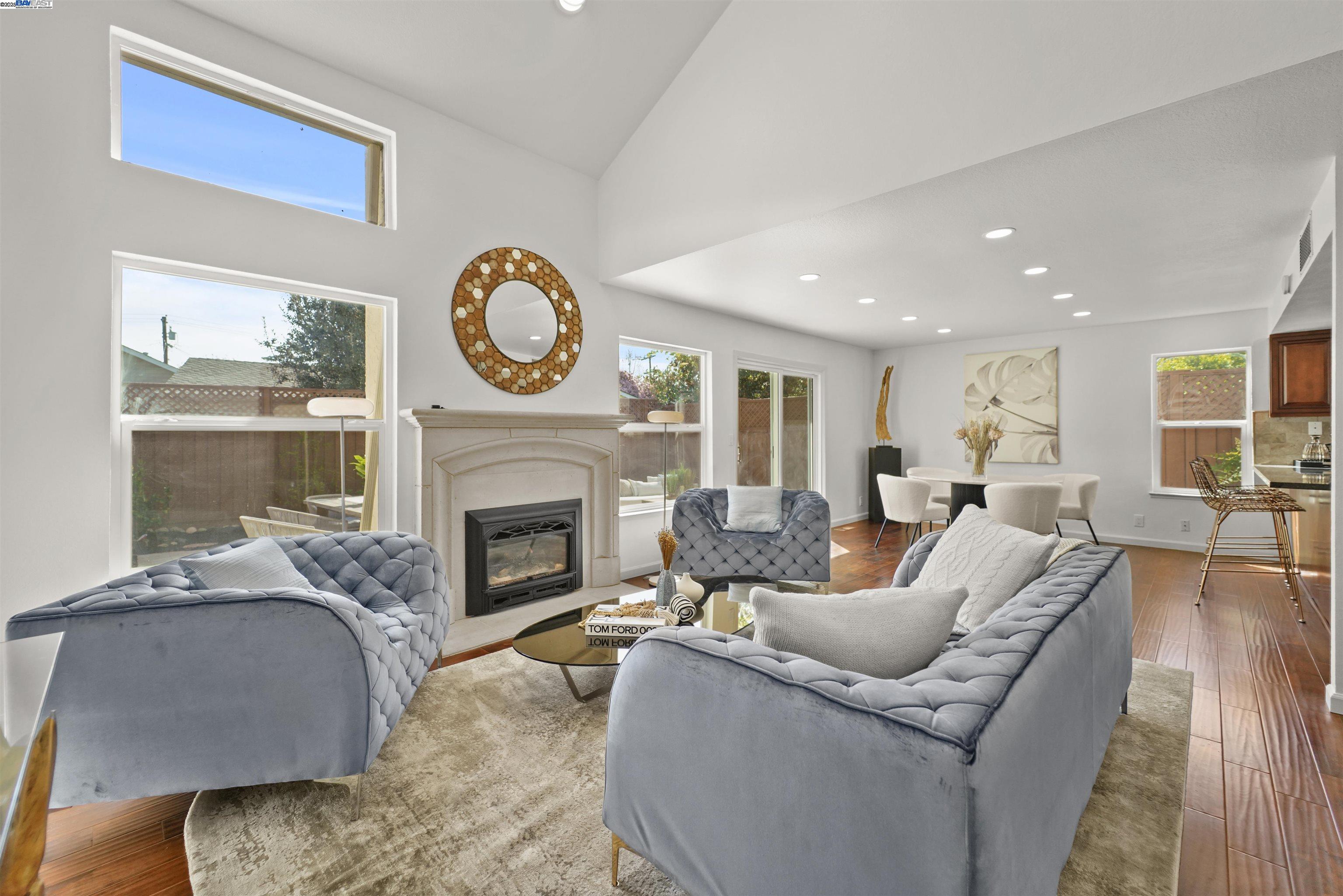Detail Gallery Image 17 of 60 For 1131 Longshore Dr, San Jose,  CA 95128 - 3 Beds | 2/1 Baths