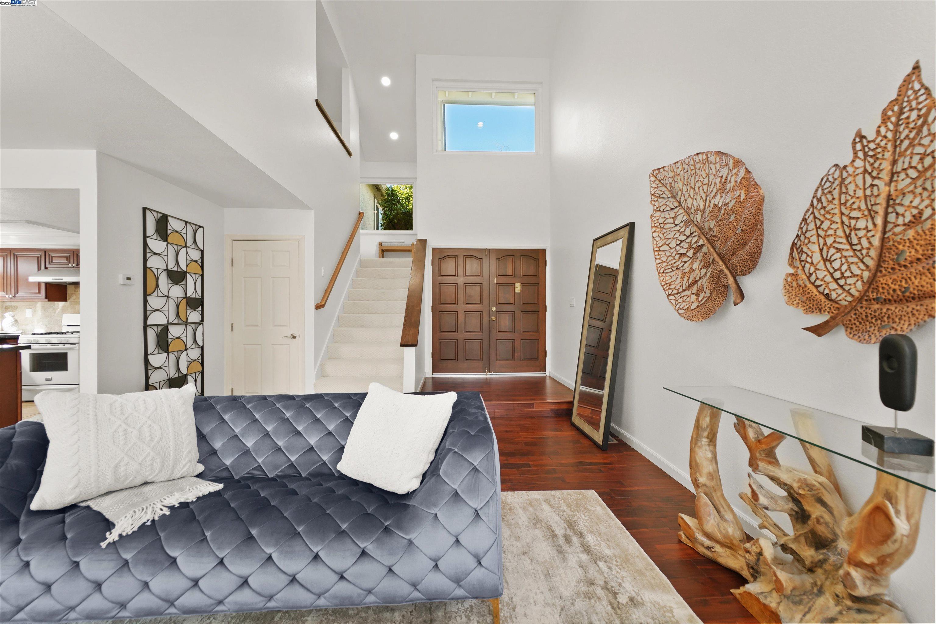 Detail Gallery Image 19 of 60 For 1131 Longshore Dr, San Jose,  CA 95128 - 3 Beds | 2/1 Baths